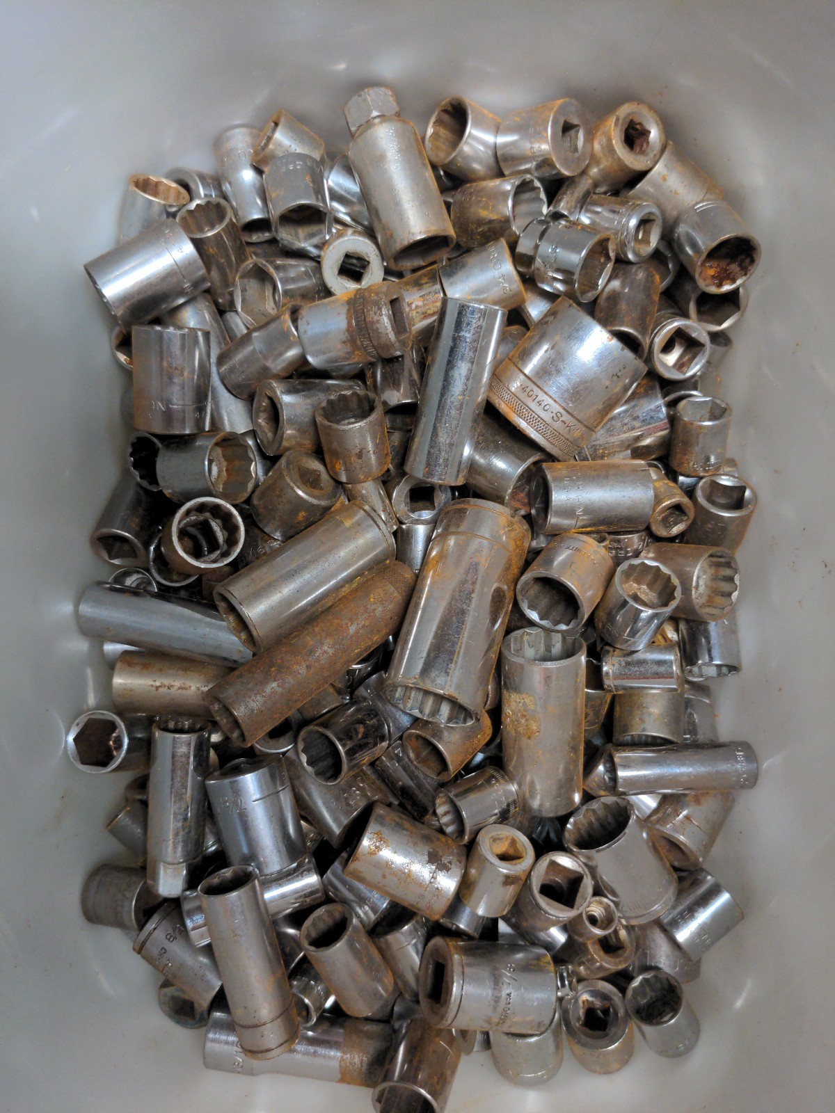 Lot of 5LB Sockets/Extensions/Couplers – NO Guarantee on Brand or Sizes