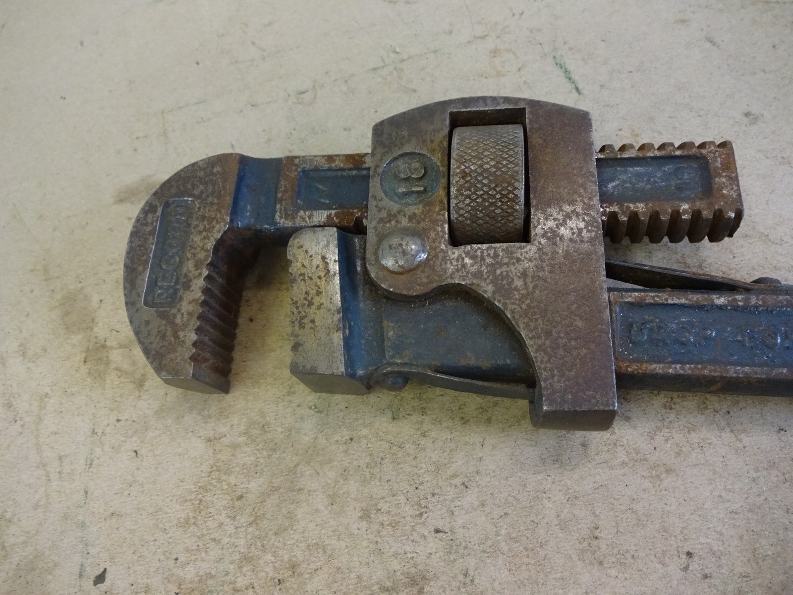 Record 18″ stillson pipe wrench