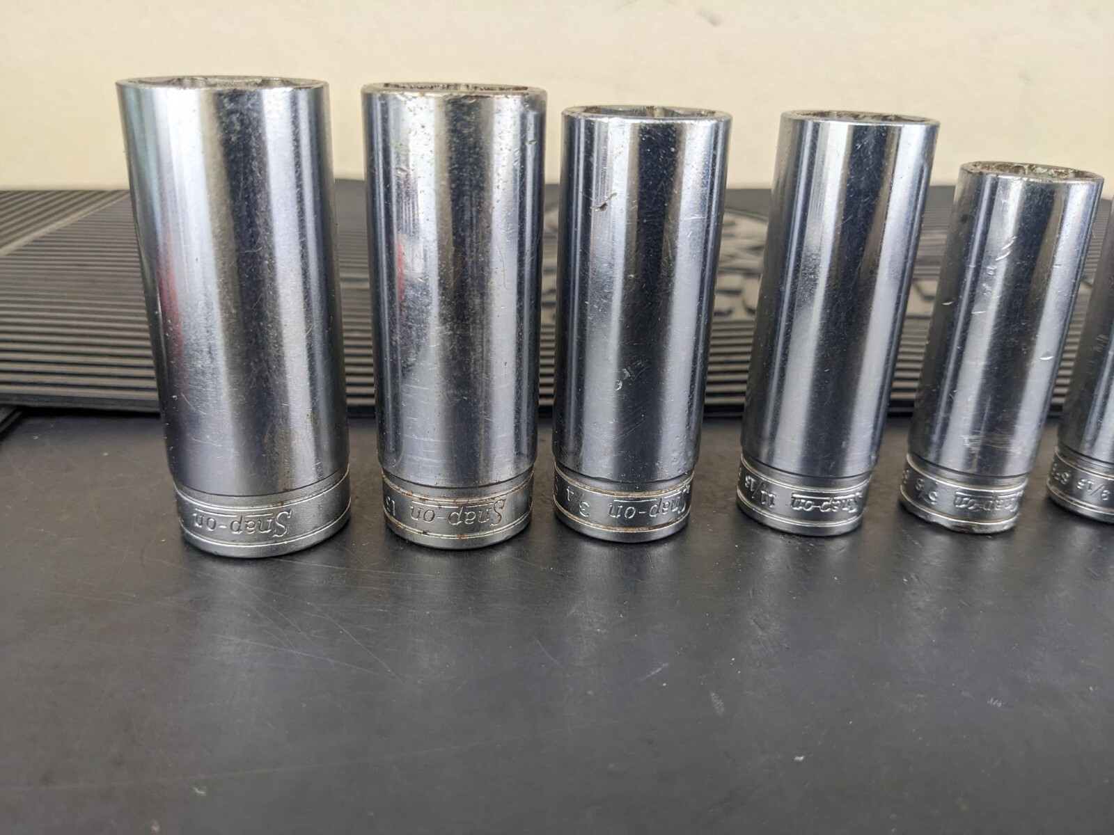 #az527 Snap On 3/8″ Drive 11 Pc SAE Deep 6 Pt Socket Set 211SFSY 1/4″ – 7/8″