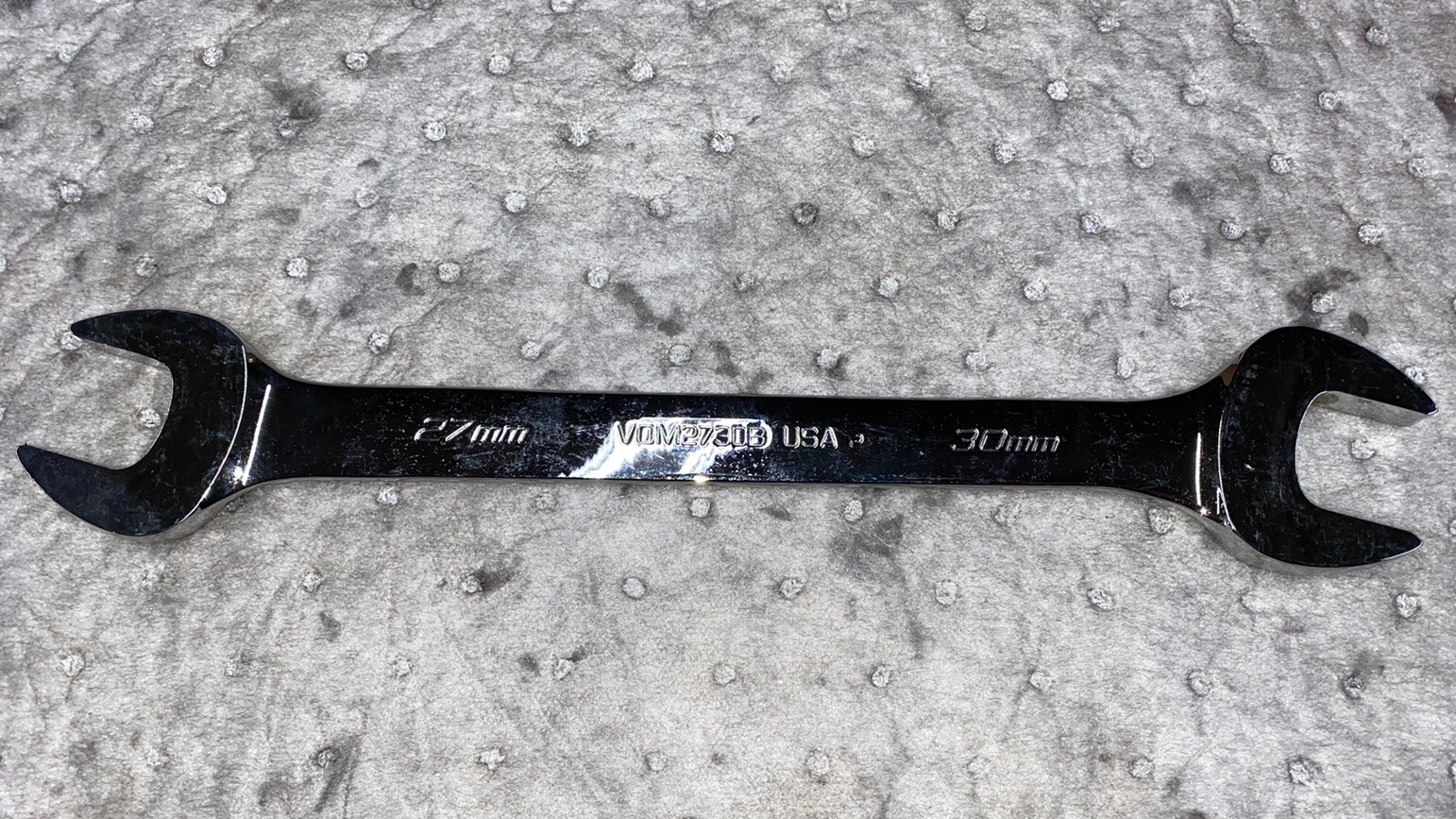 Snap-On U.S. Made 27mm x 30mm Metric Open End Wrench (VOM2730B)