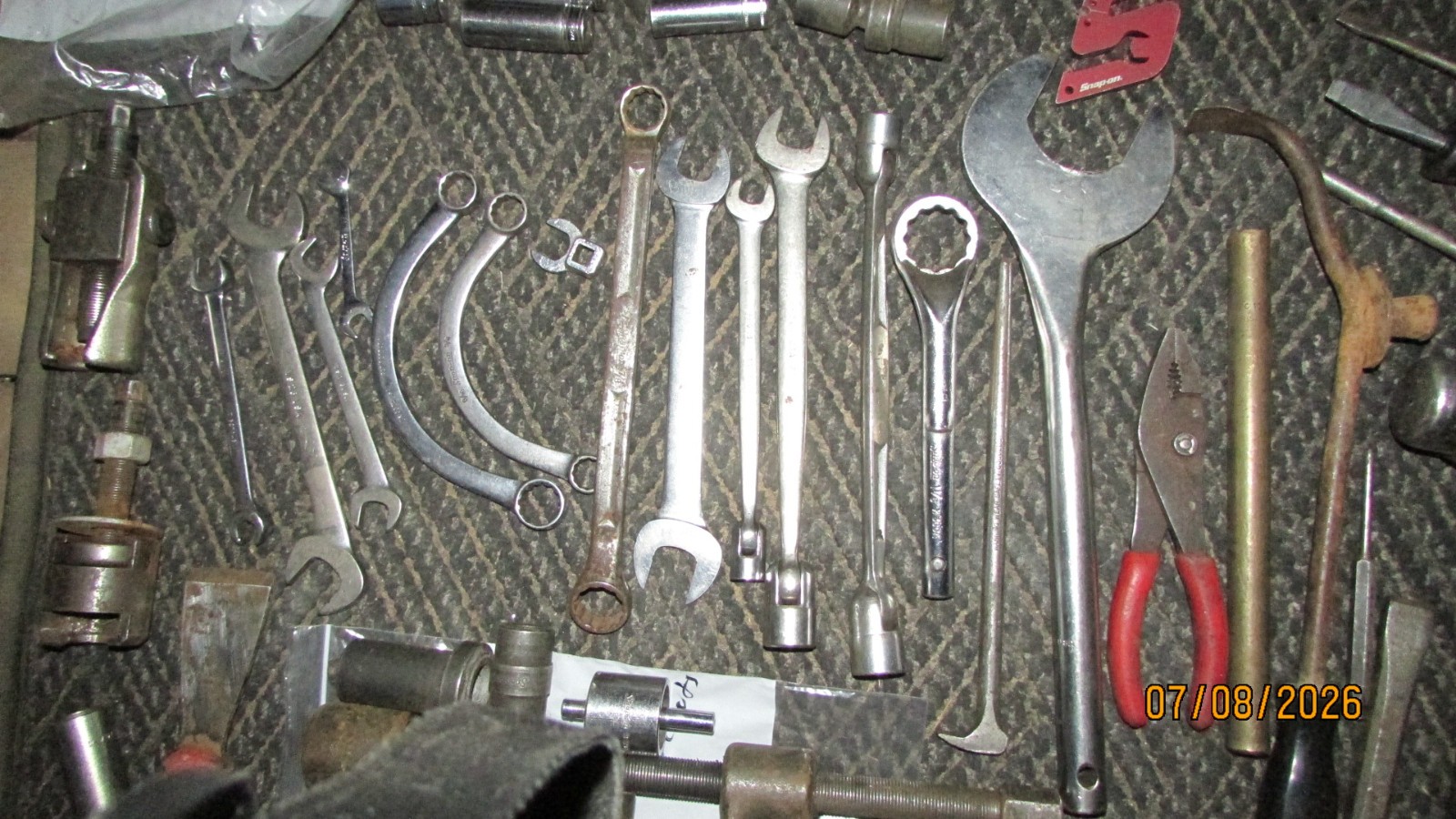 Snap On Tools large random tool lot 121 pcs