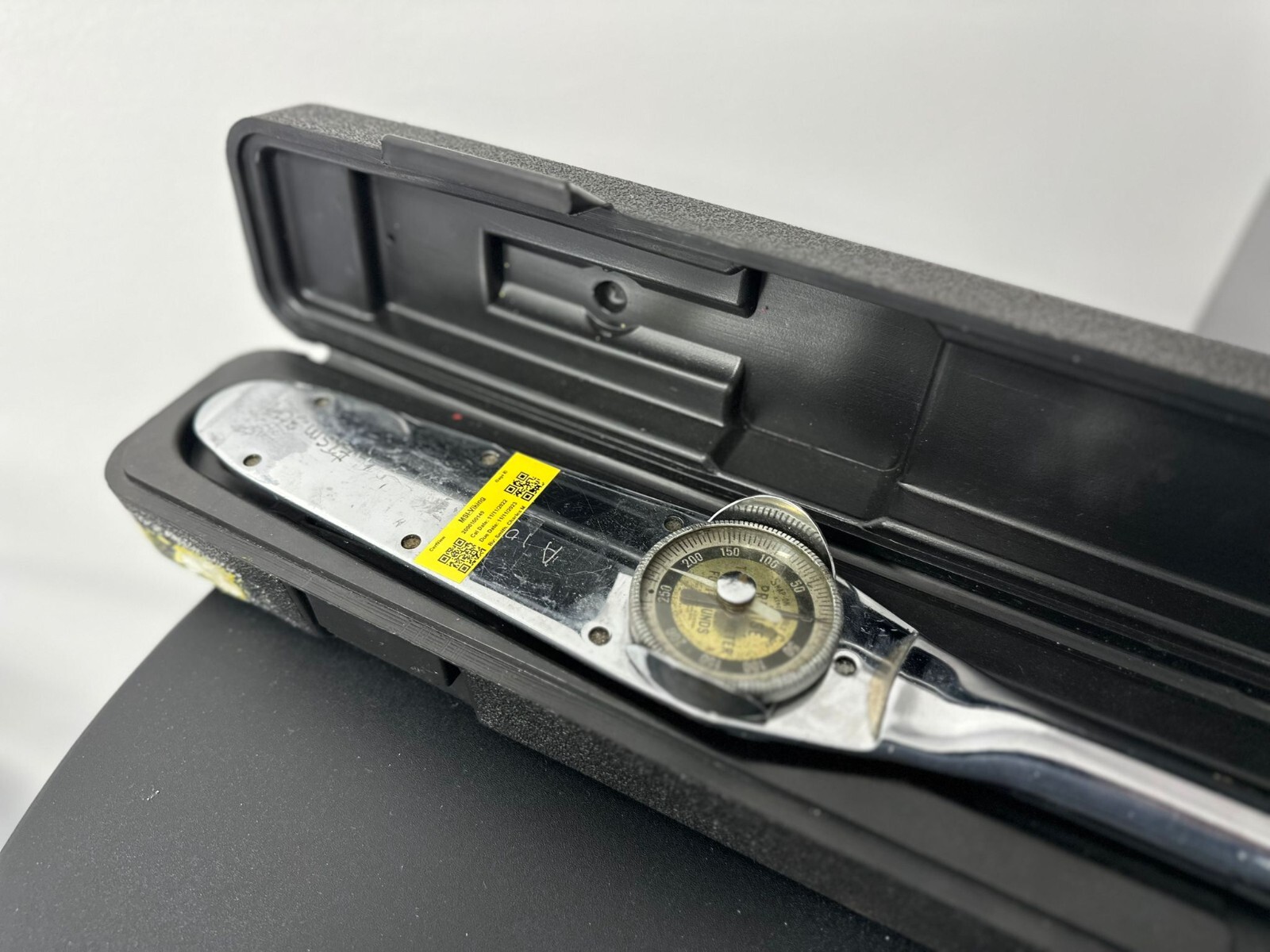 Snap-on TE250FU Torque 0-250 Ft-Lb, Torque Wrench, 1/2″ Drive – Pre-owned