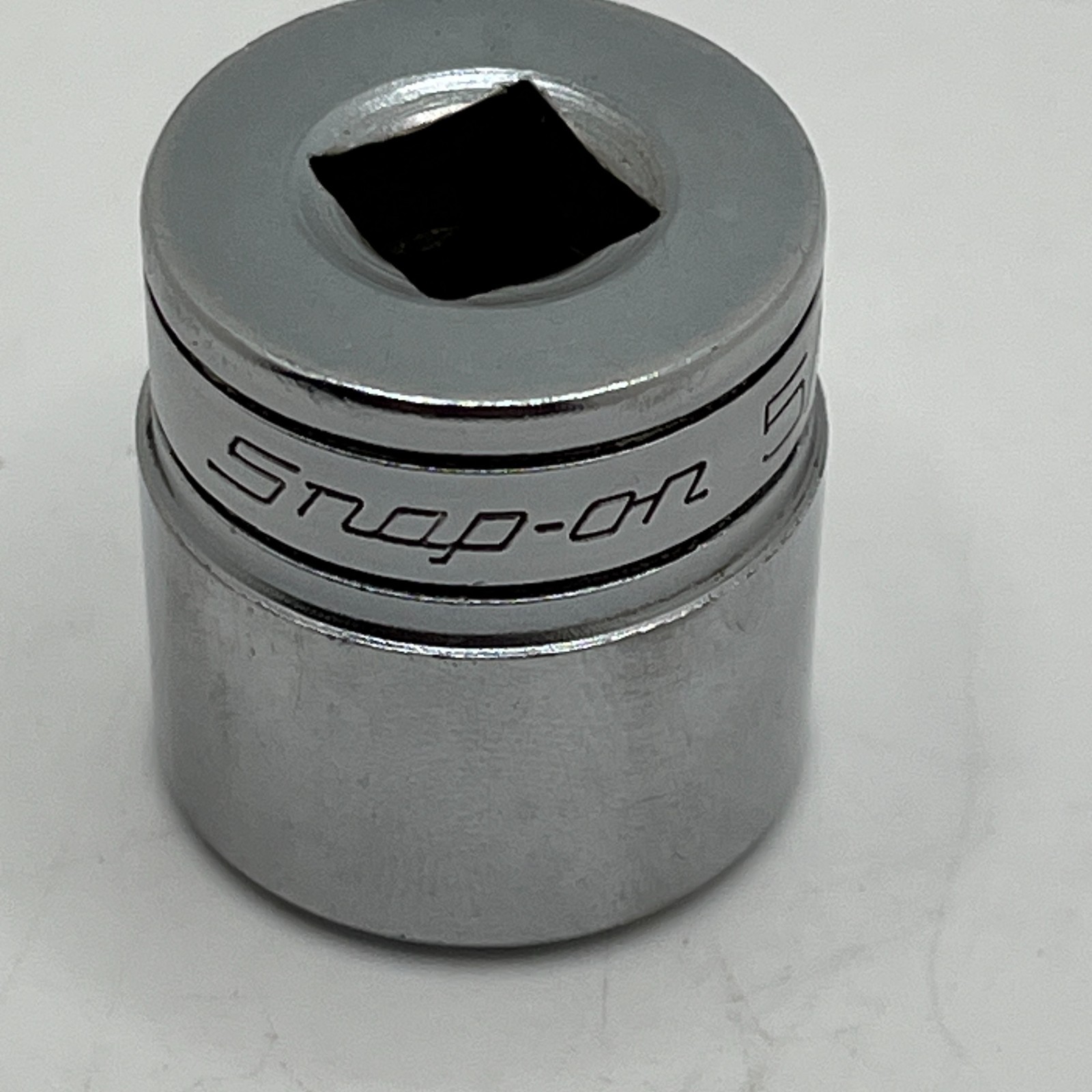 Snap-On Tools USA F320 3/8″ Drive 5/8″ SAE 8-Point Double Square Chrome Socket