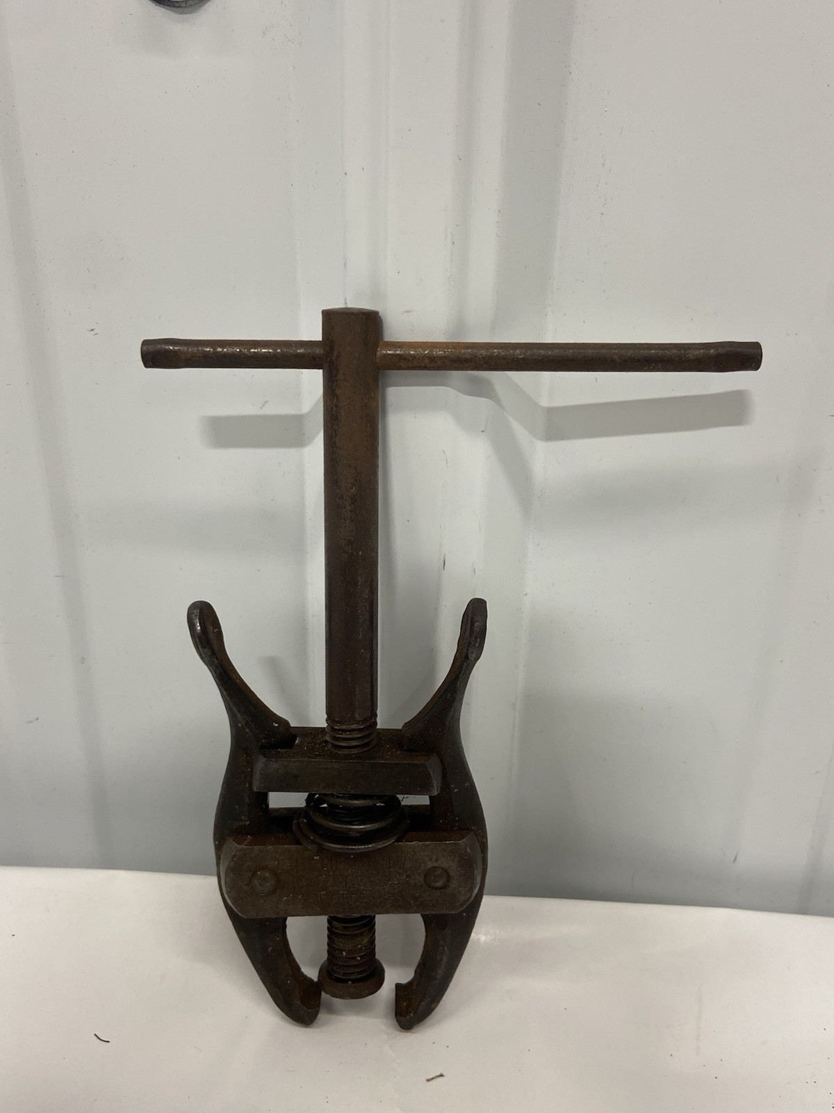 Vintage Blue Bird No. 21 Battery Cable Clamp Puller USA