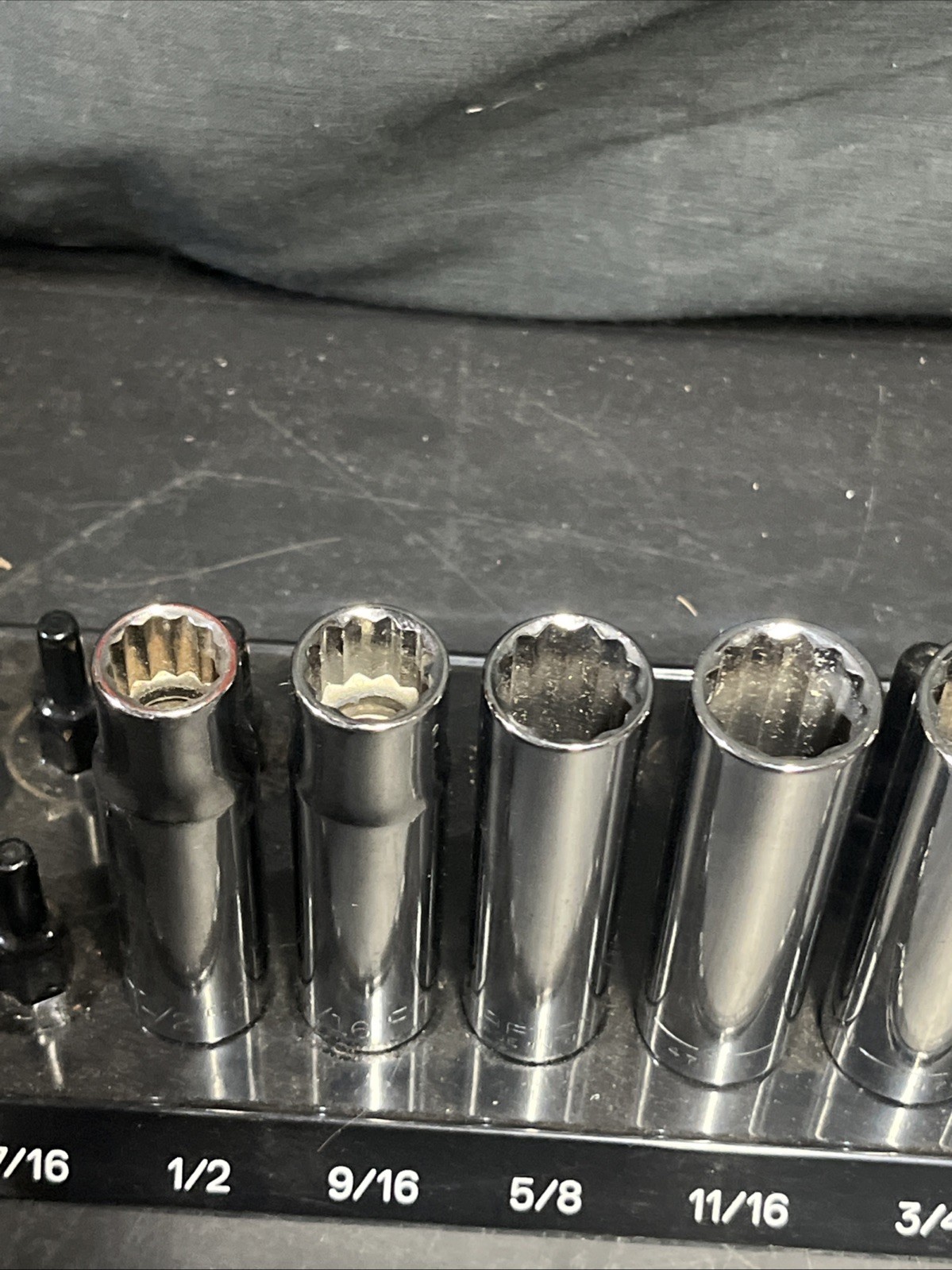Craftsman USA 1/2” Drive 12 Point Deepwell SAE Socket Set 1/2- 1 1/8 All G But 1