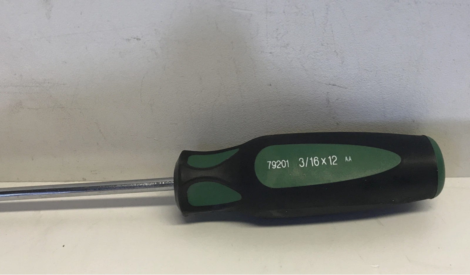 SK Hand Tools 79201 Slotted, Flat,Cushion Grip Cabinet Screwdriver, 3/16×12-Inch