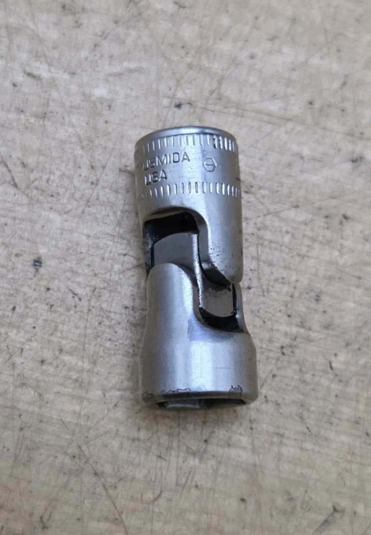 Snap On TMUSM10A – 1/4″ Drive 10mm Shallow 6Pt Chrome Universal Socket.