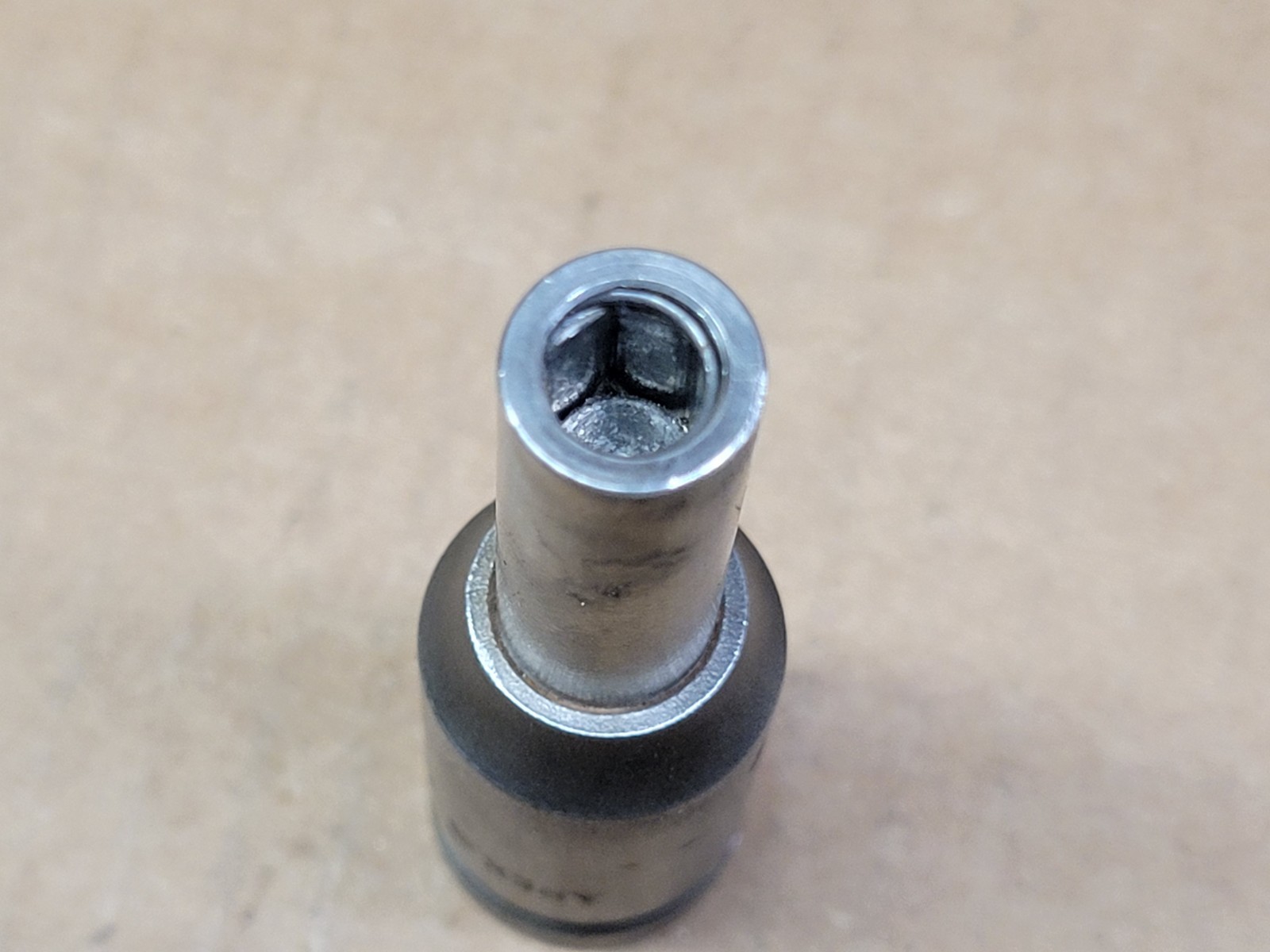 APEX 3/8″ Drive Bit Socket, holds 1/4″ Hex Shank Bits NoM-838