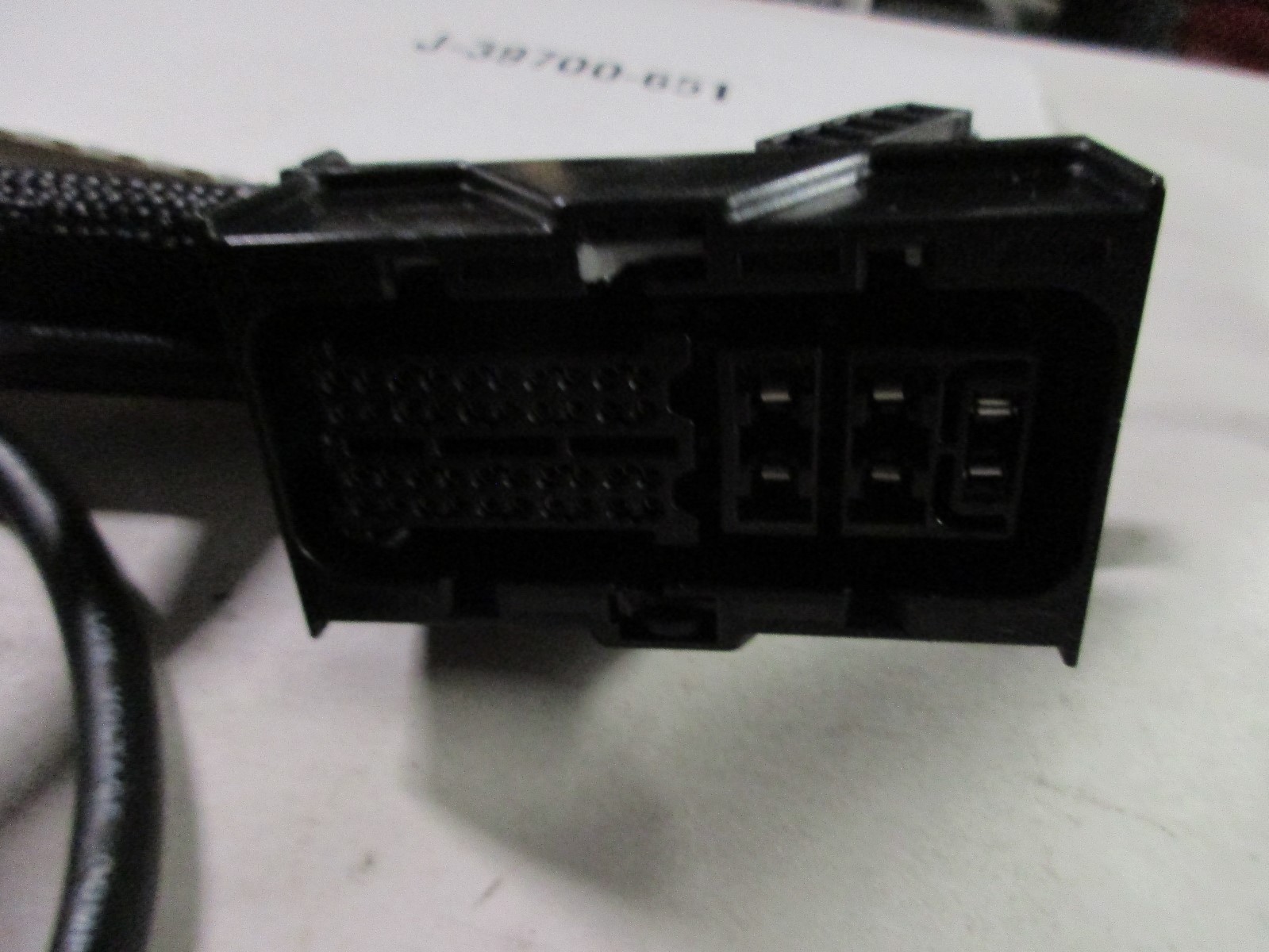 KENT MOORE TOOL J-39700-650 J-39700-651 BREAKOUT BOX ADAPTER & OVERLAY
