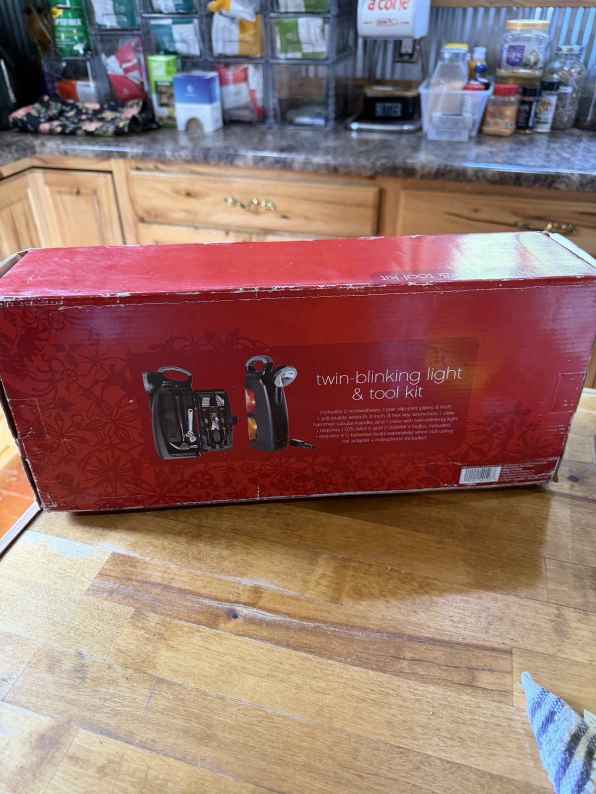 Twin Blinking Light And Tool Kit