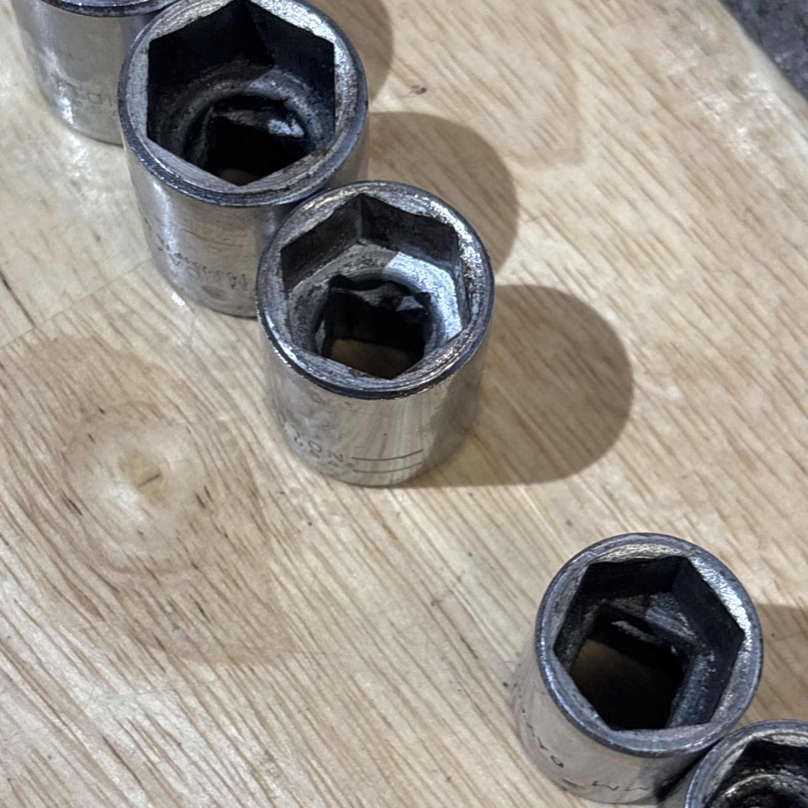 Dayton Metric Shallow Socket Set 3/8″ Drive 6 Point 7mm to 19mm USA READ!