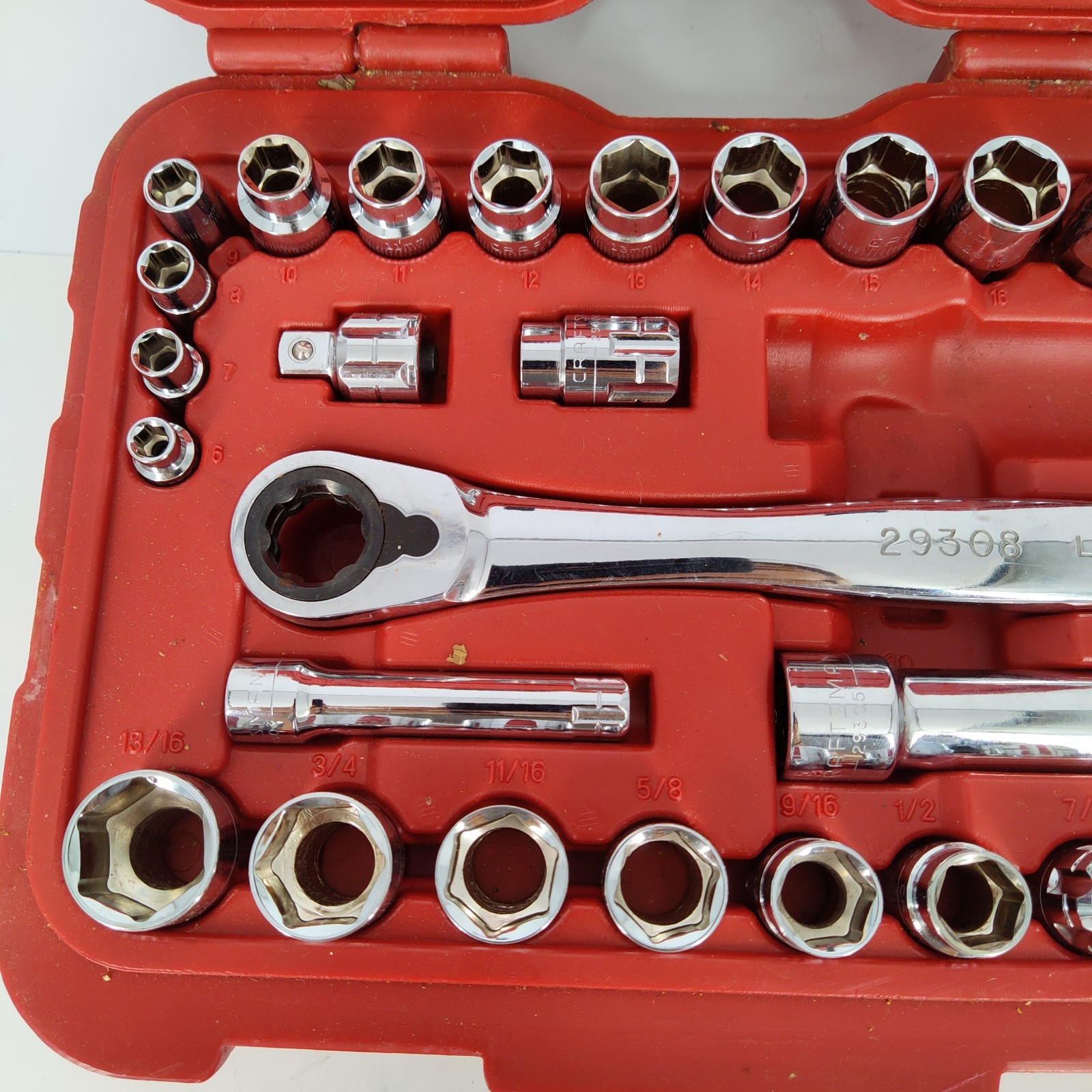 CRAFTSMAN 30pc Max Axess Pass Thru Low Profile Socket Ratchet Tool Set READ