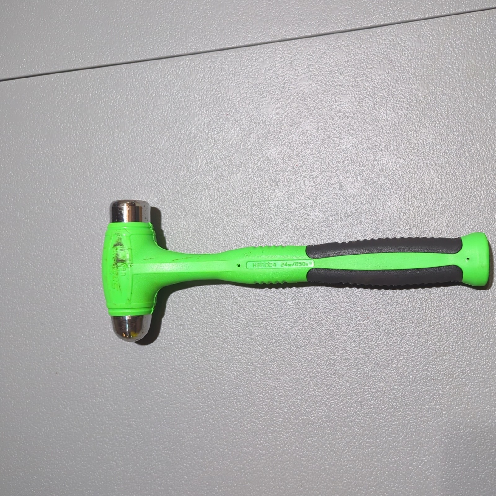 ALMOST NEW Snap OnHBBD24 Ounce Ball Peen Soft Grip Dead Blow Hammer