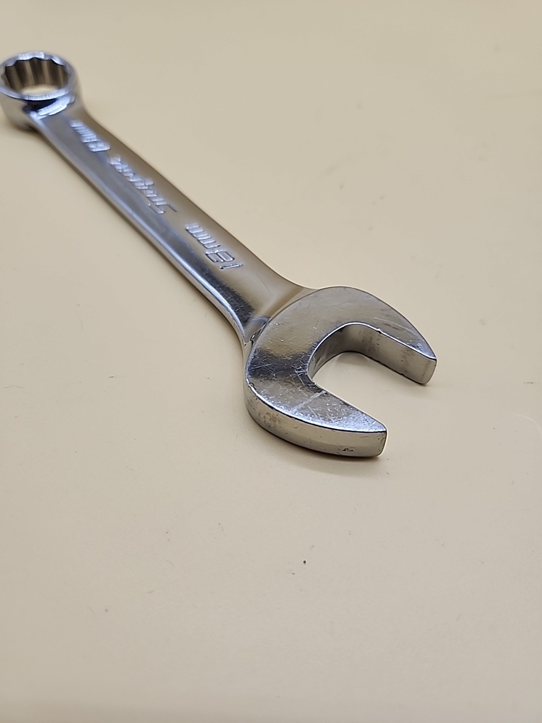 Snap-On Tools 18mm OEXM18B 12-Point Metric Short Combination Wrench USA