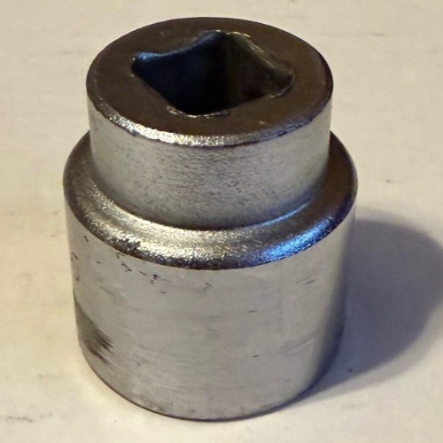 VINTAGE MAC TOOLS V326, 1/2″ DRIVE, 1″ SHALLOW SOCKET, 6 POINT. USA