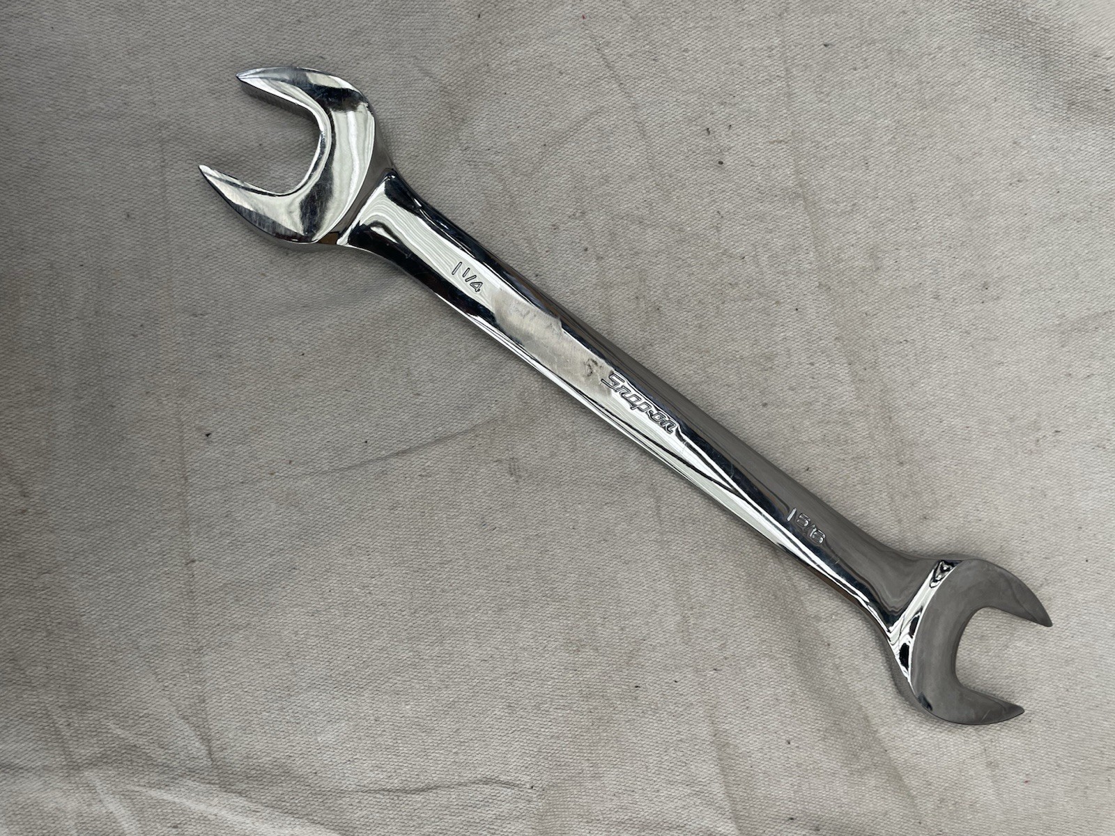 SNAP-ON VO4042B 1-1/4″ x 1-5/16″ Open End Wrench USA