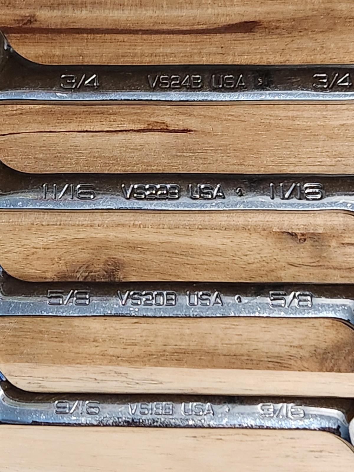 Snap On 7 Piece SAE Four-Way Angle Head Open-End Wrench Set VS807B