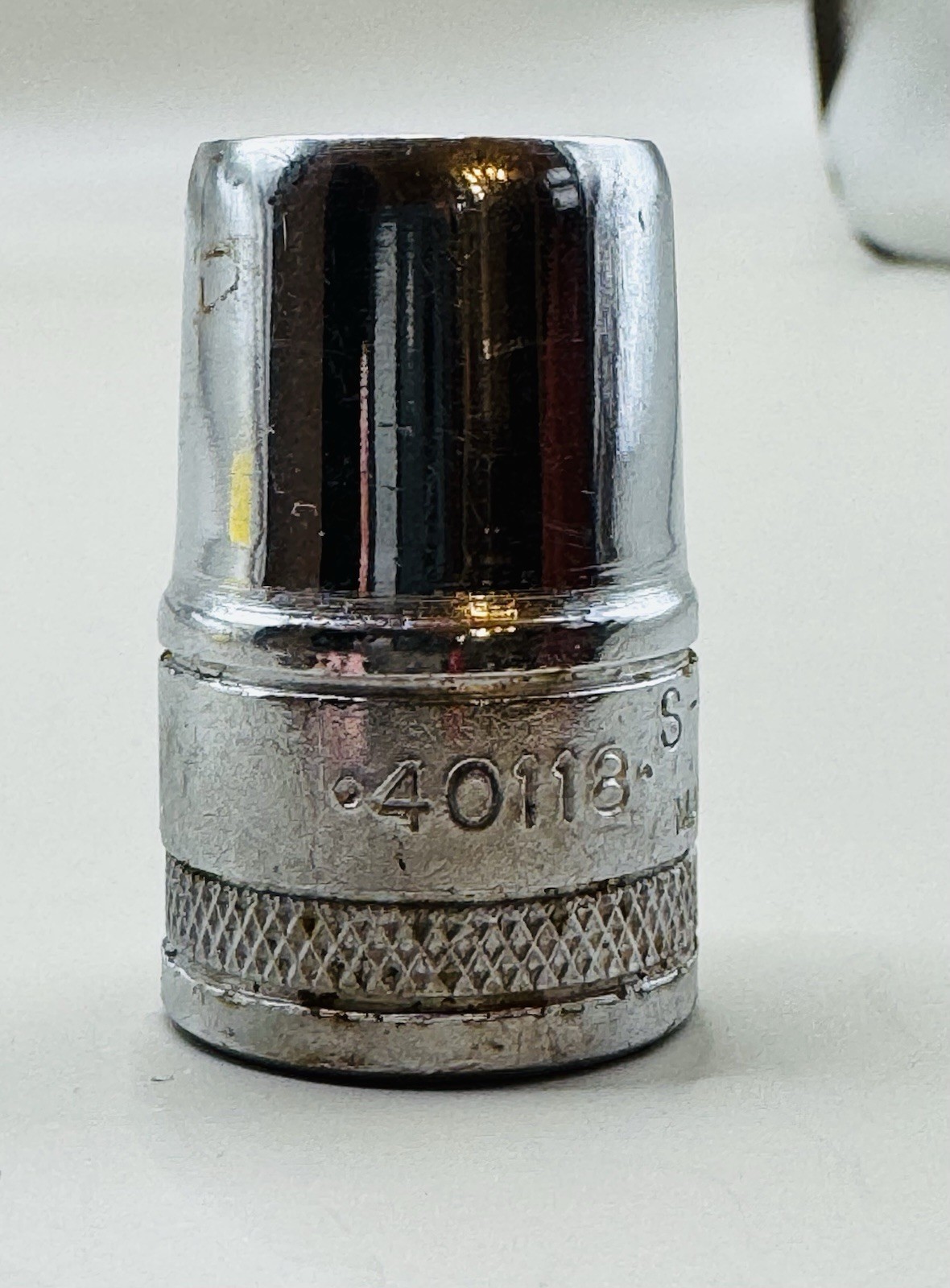 Vintage SK Tools Wayne 9/16″ Chrome Socket 1/2″ Drive 6-Point Socket 40118