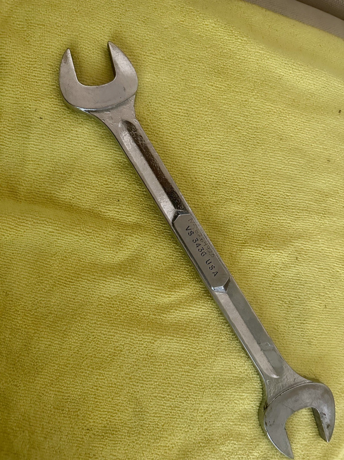 SNAPON Double Open End Wrench 1 1/16” And 1 1/8”. VS3436.