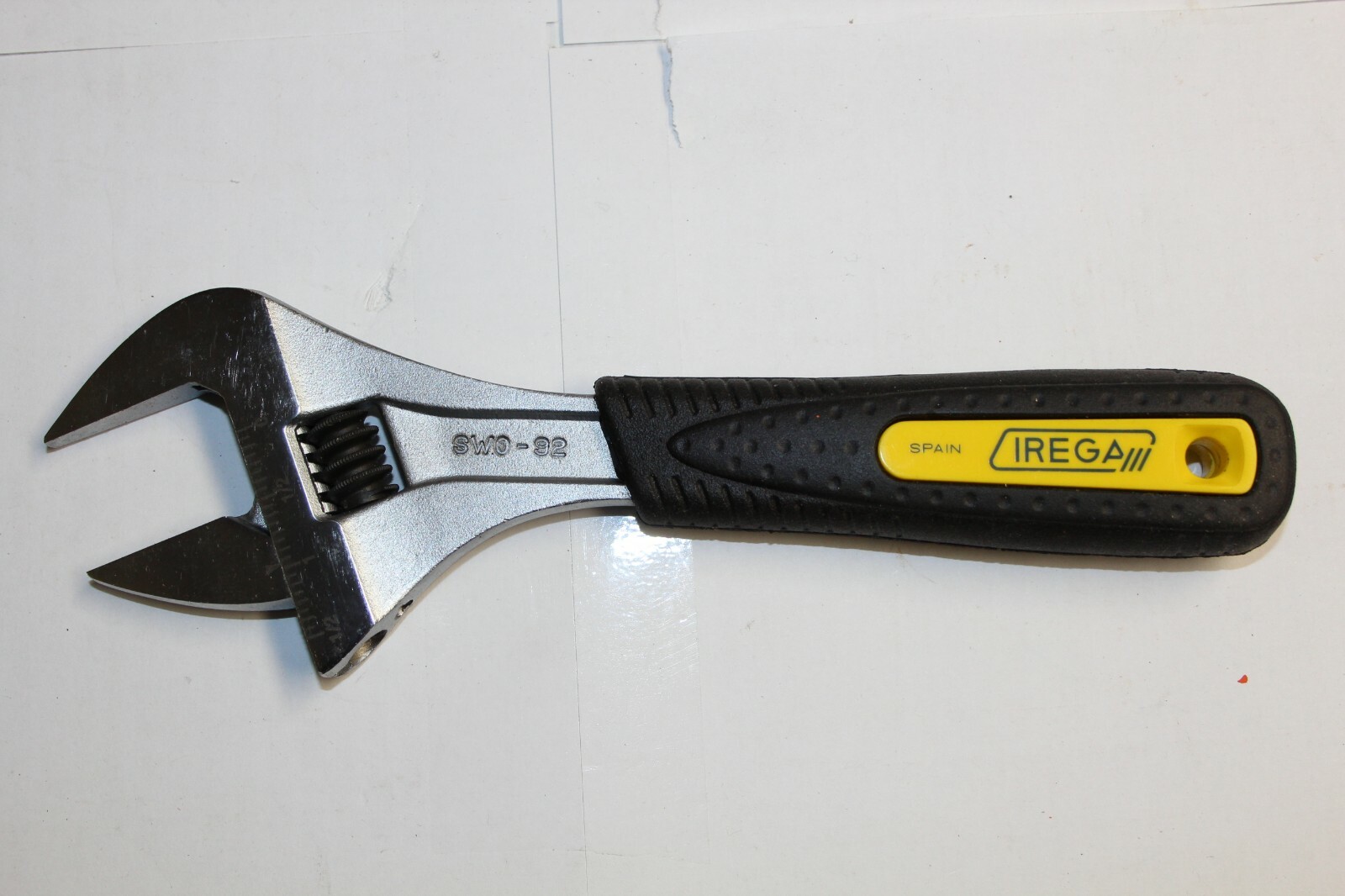 Irega ErgoTop 92-8 8″ 39 MM (1 1/2”) SUPER WIDE Comfort Grip Adjustable WRENCH