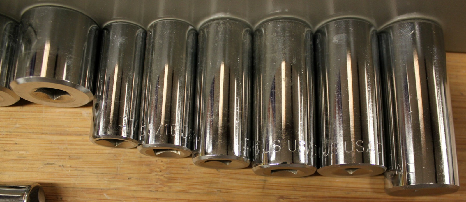 23pc JS USA Military Socket Set w/Swivel,Breaker Bar,U-joint,Ratchet – 12 Point