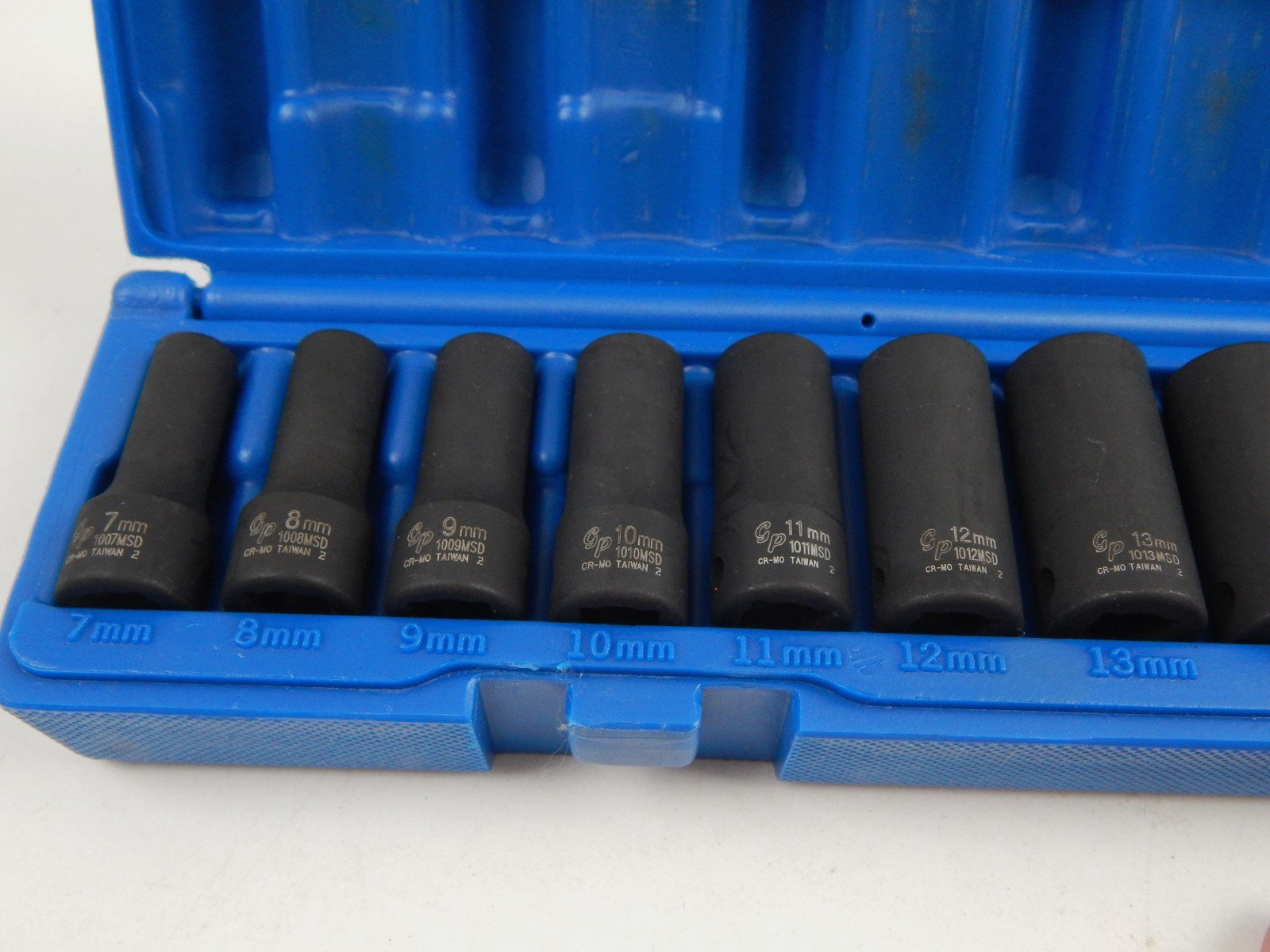 Grey Pneumatic 1213MSD 3/8″ Drive Semi-Deep Impact Socket Set 13 Pieces 7-19mm