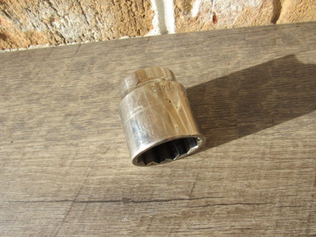 MATCO C422 1/2″ DRIVE 1 5/16″ CHROME SHALLOW 12 POINT 1 & 5/16″ C 422 SOCKET SAE