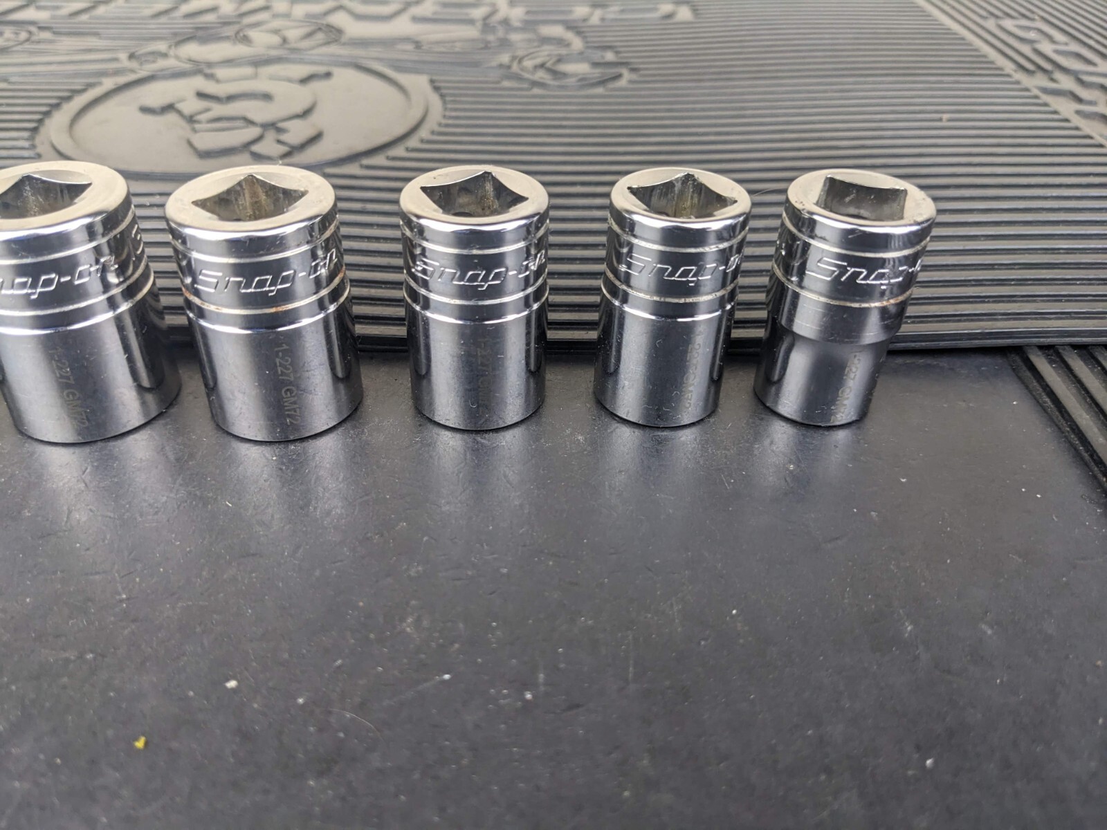 #av826 Snap-On Set 1/2″ Drive Socket Set 9/16″ to 1” SAE SW Series 12 Point