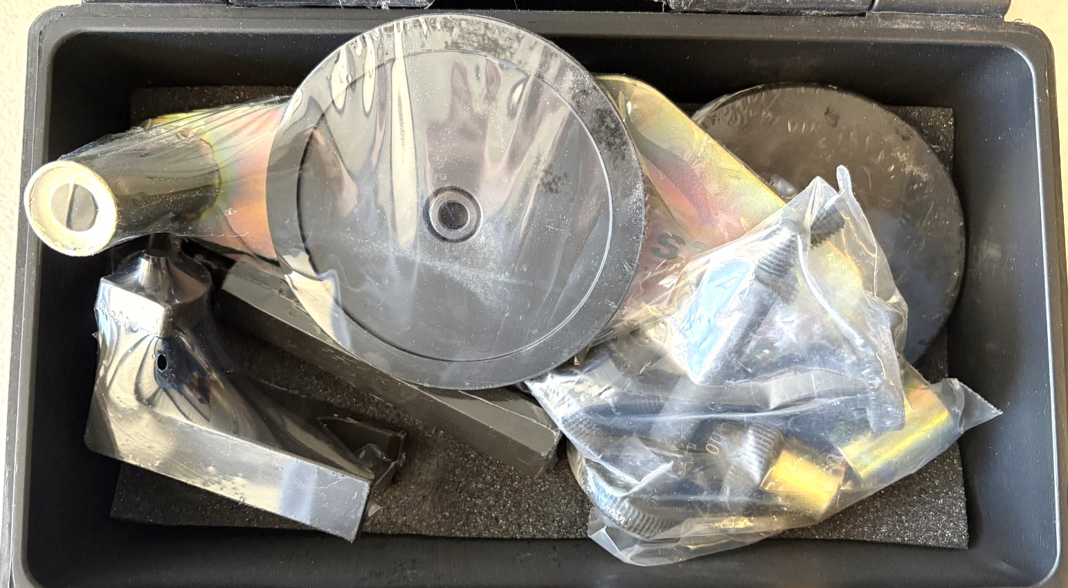 German Specialty Tools BM118530 BMW Vacuum Pump Sealing Cover Remover Installer