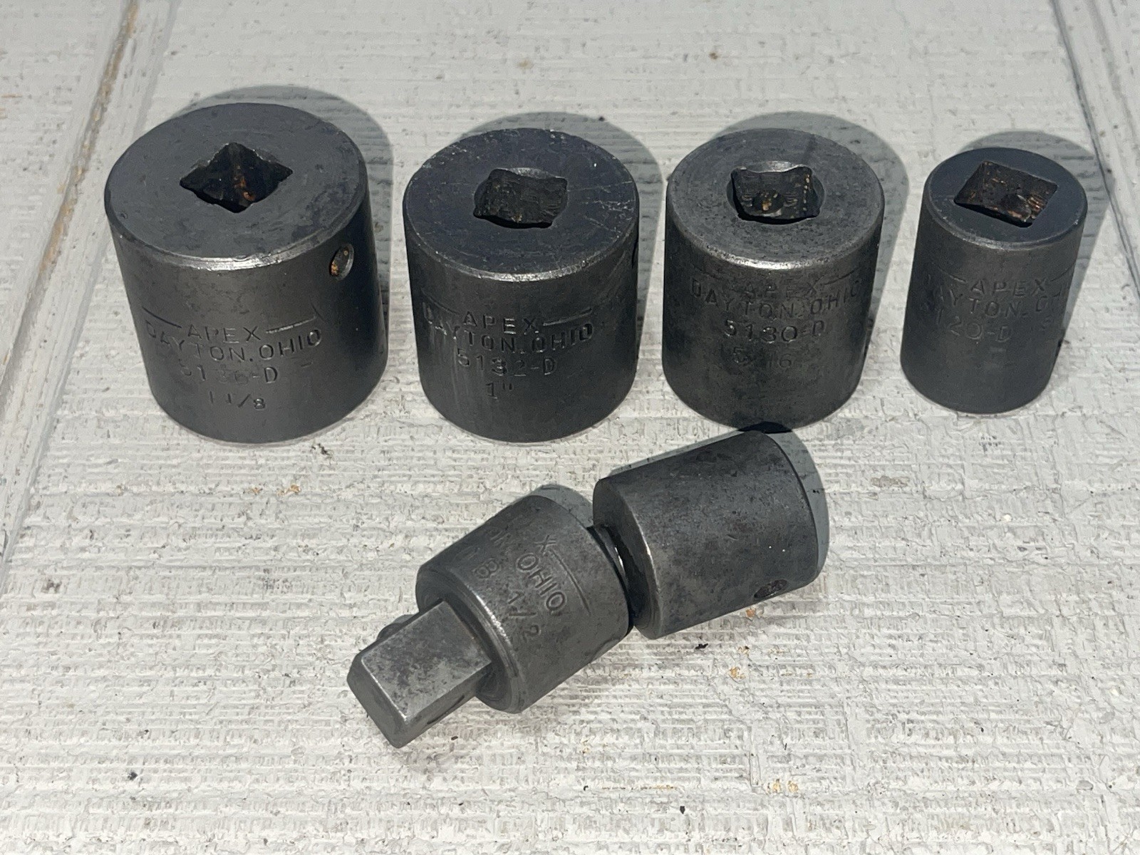 MADE USA – VINTAGE APEX (DAYTON OHIO) LOT OF 4 IMPACT SOCKETS AND SWIVEL ADAPTER