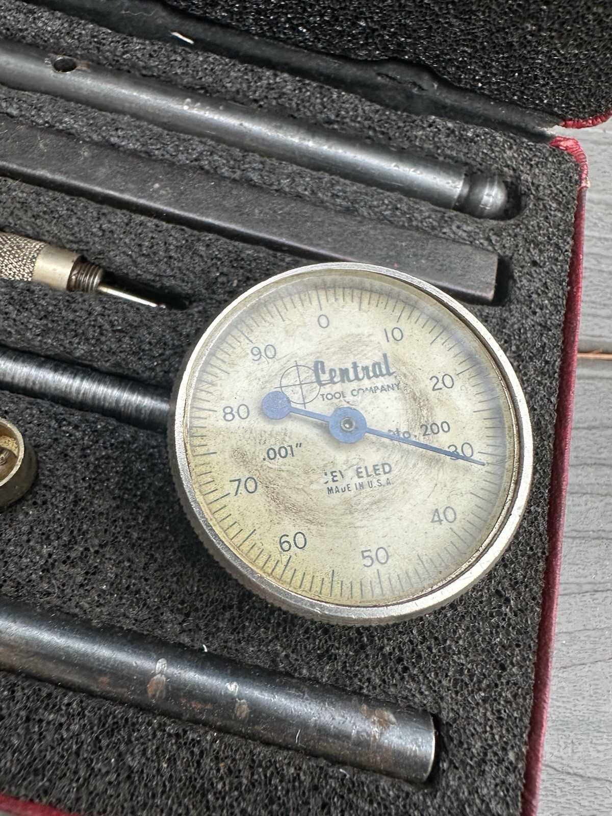 CENTRAL TOOLS No. 200 –  DIAL INDICATOR MEASURING SET W/CASE *MINT*