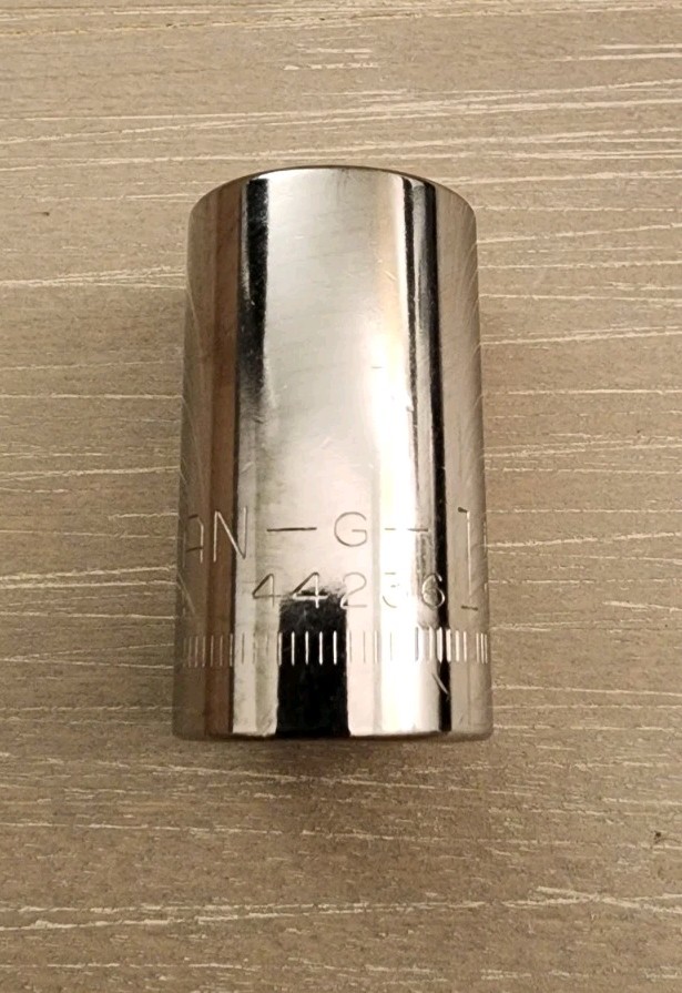 Craftsman USA 15mm Socket 12 Point 1/2″ Drive G 44236