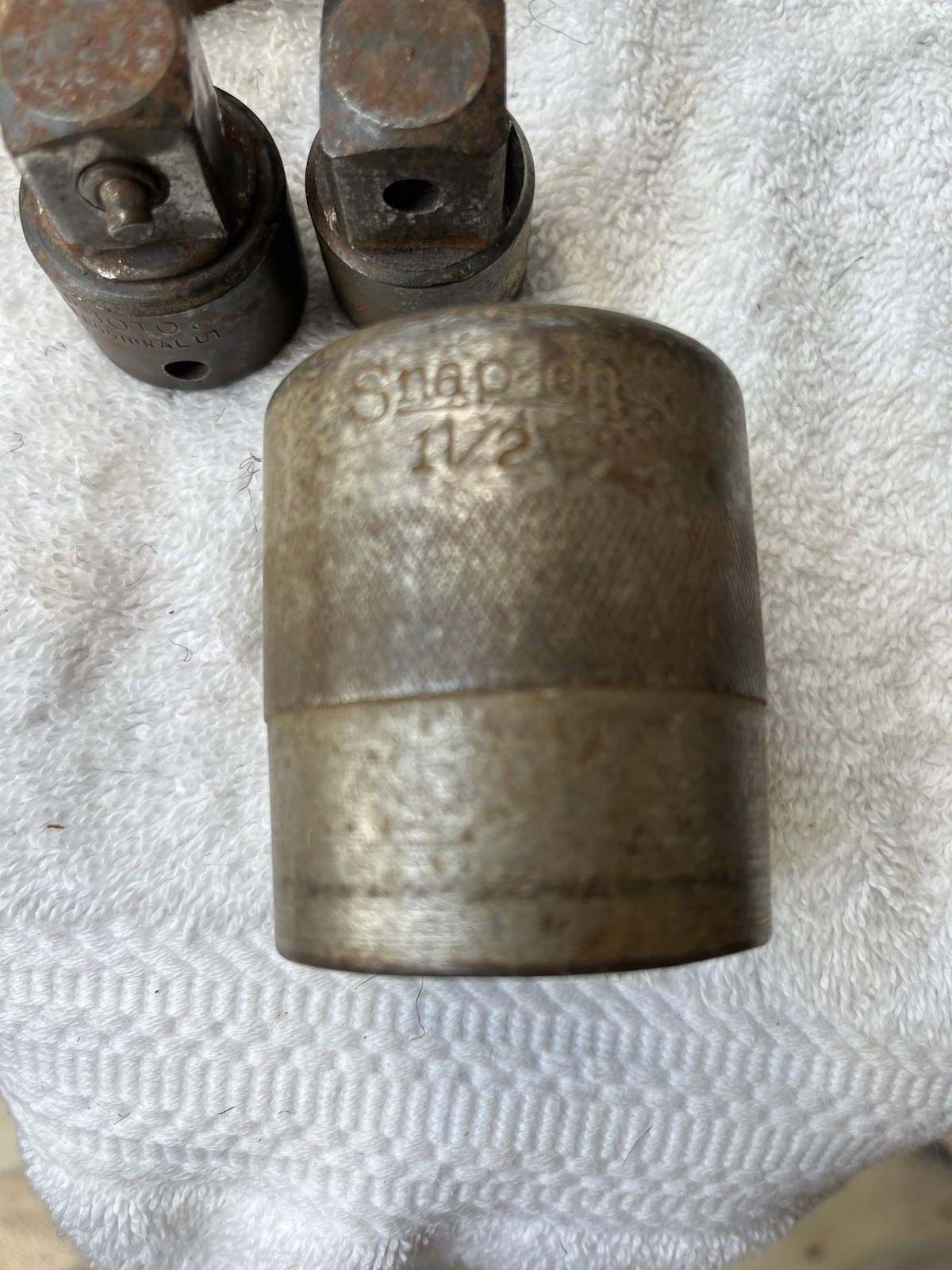 3/4 Drive-1”- (2) 1 “1/8-(1)1 “7/16 & 5/8 Drive Snap on 1”1/2 & 1/2to3/4Adapters