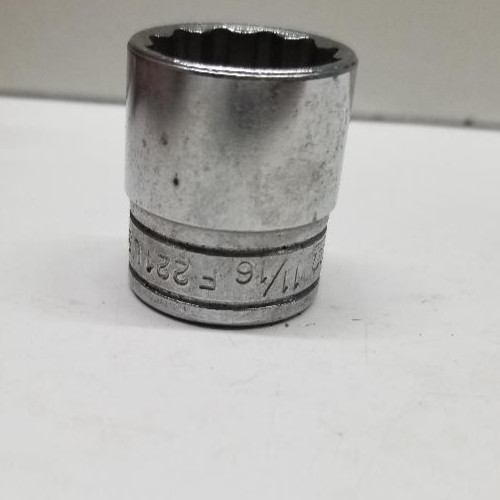 Snap On 3/8 Drive 1/2 Socket 12 Point F161 & 11/16 F221
