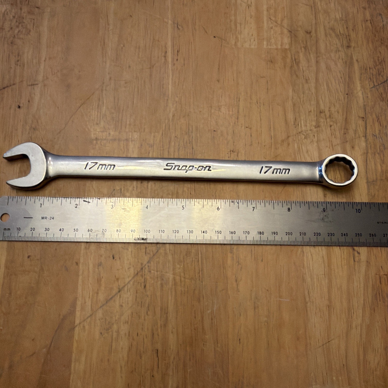 Snap On Tools USA Metric OEXM170B 17mm Chrome Combination Wrench, 12 Point Used