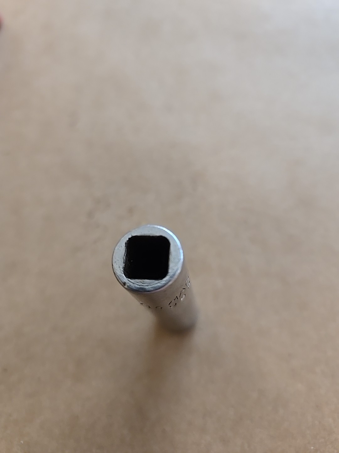Mac Tools 1/4″ Drive 5/16″ 6PT SAE Deep Chrome Socket Worn For Parts MD106