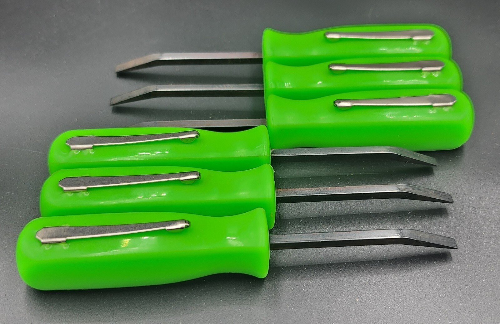 🛠️ 6-Piece Green Pocket Prybar Set – Master Your Automotive Tasks! 🚗🔧