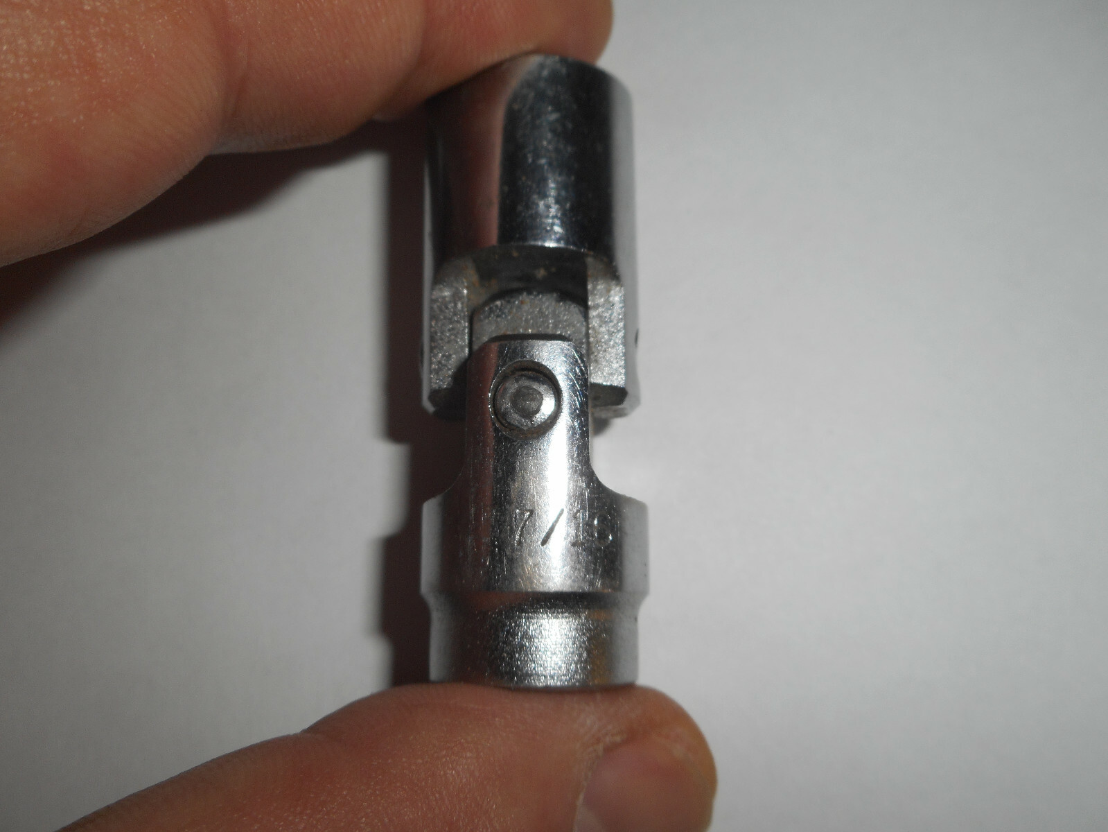7/16″ Universal Swivel Socket 6 point 3/8″ Drive Chrome SAE