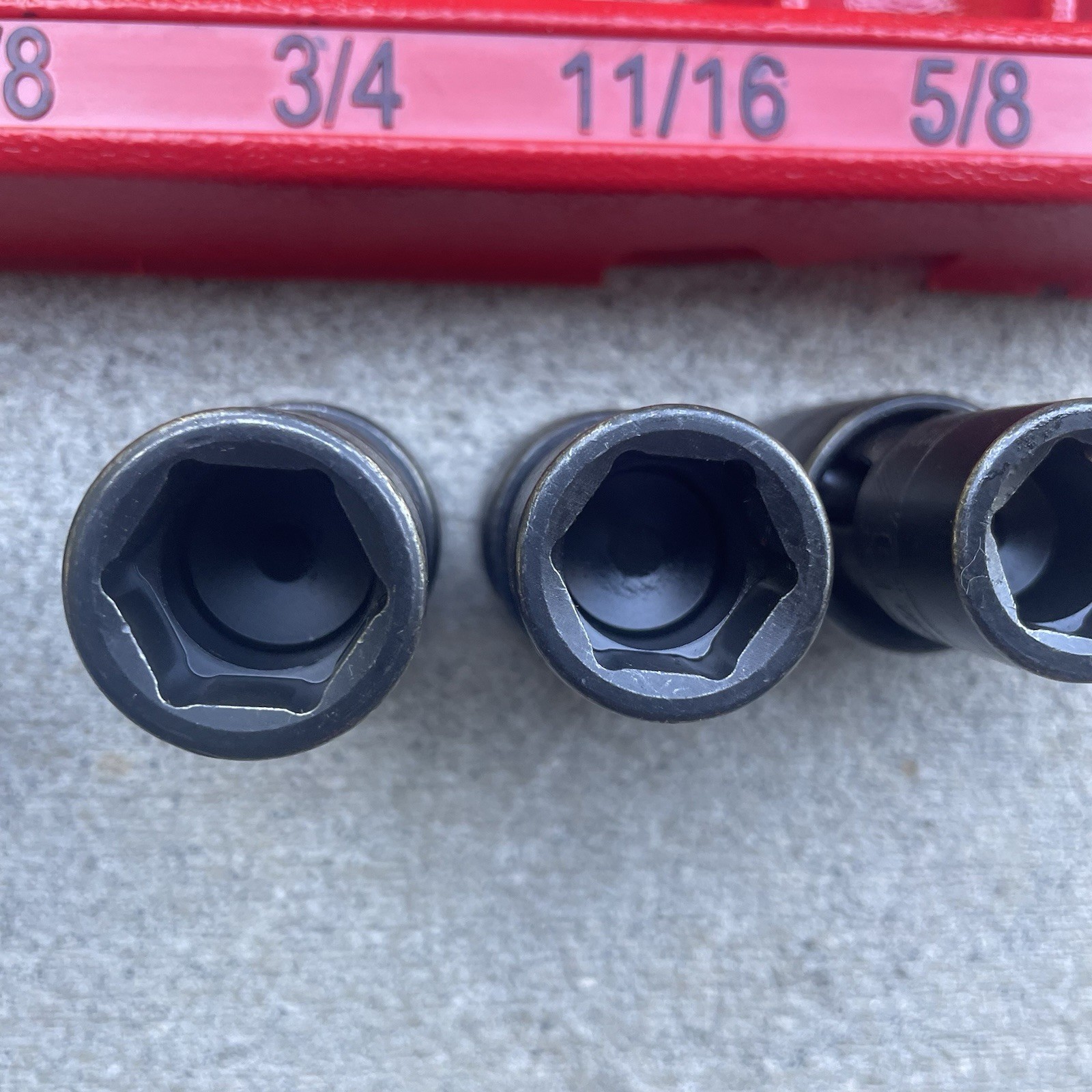 Snap On 1/2″ Drive Wobble Sockets SAE 9/16 to 1 1/8 Inch Set 3071PLY–Missing 1
