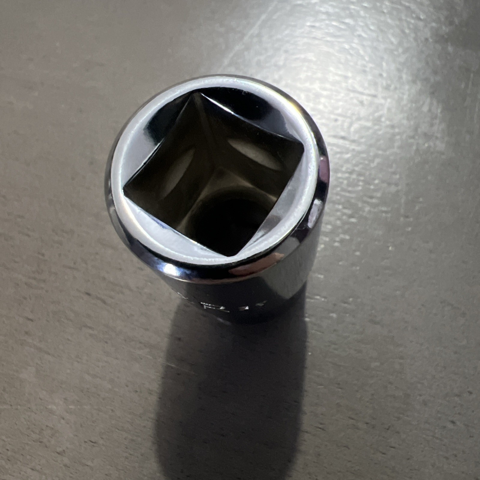New Mac tools 9/16″ 1/2″ Dr. shallow chrome 6 point socket v186r