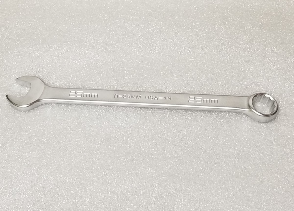 Wright 11-25MM Combination Wrench 27mm 12-Pt 13″OAL Satin Chrome Made in USA