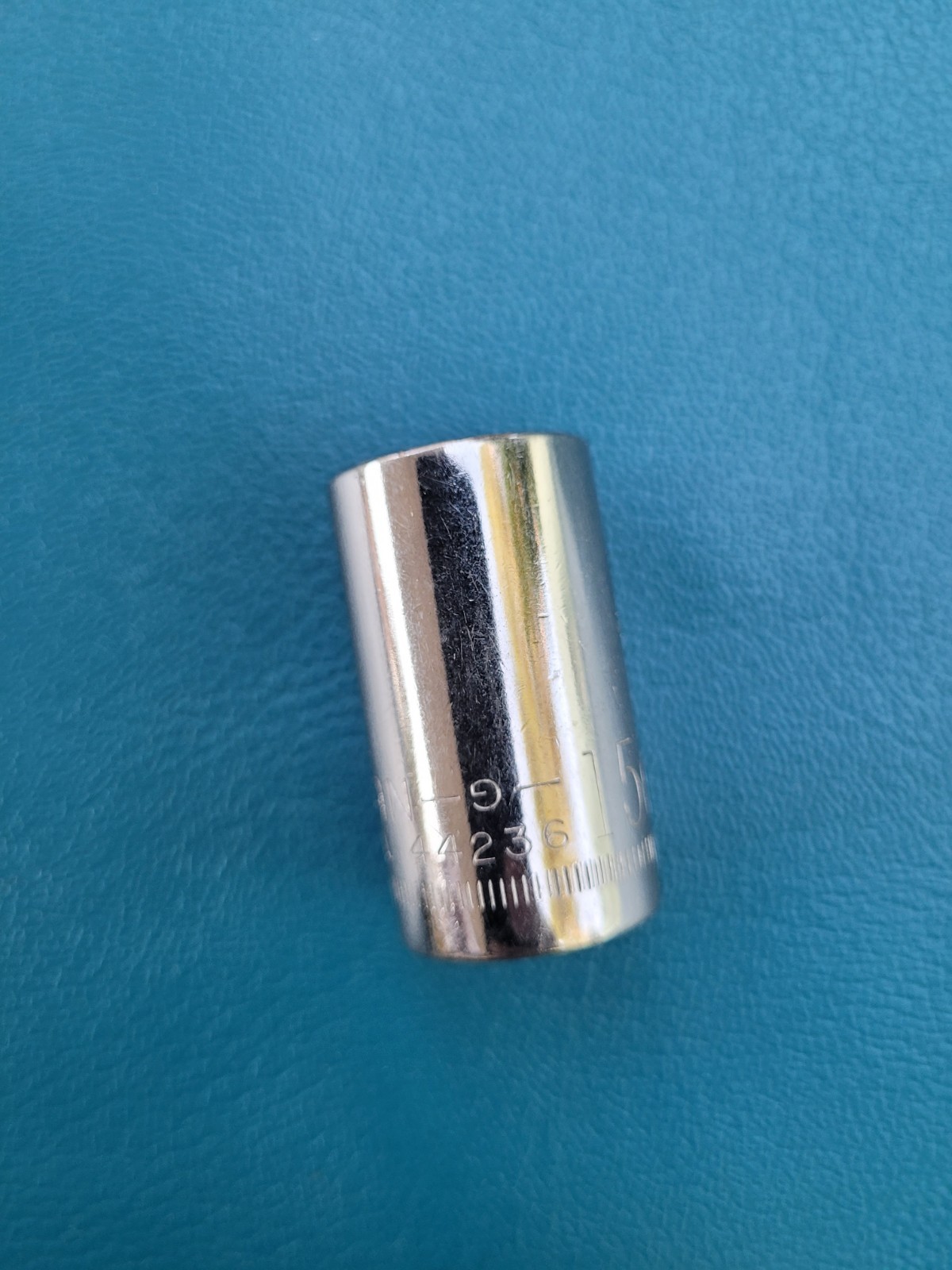 Craftsman -G-44236 Socket 15mm 12 Point 1/2″ Drive.
