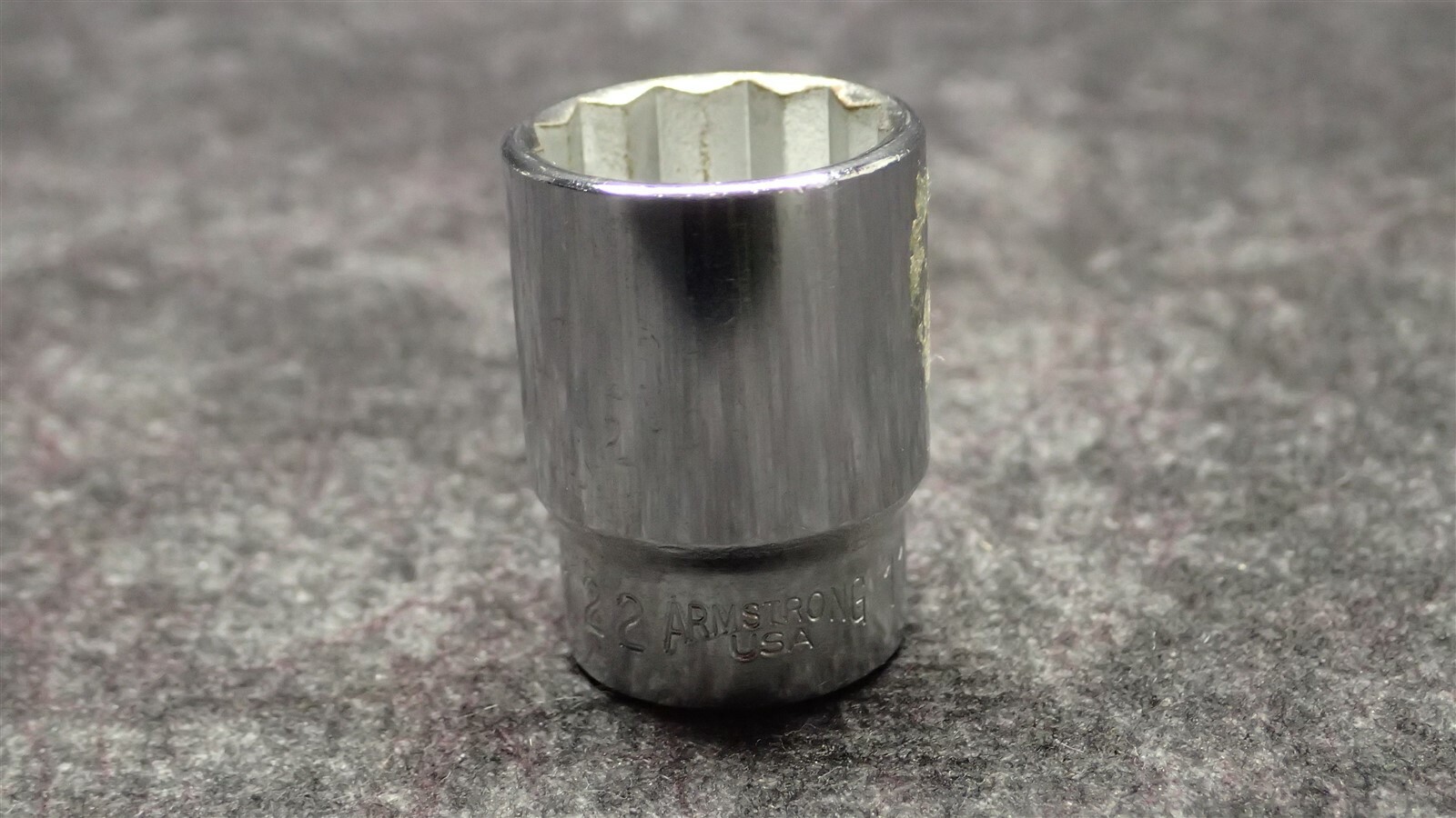 ARMSTRONG 3/8″ Drive, 11/16″ Standard Hand Socket, 12 Pts Chrome 11-122 BN101