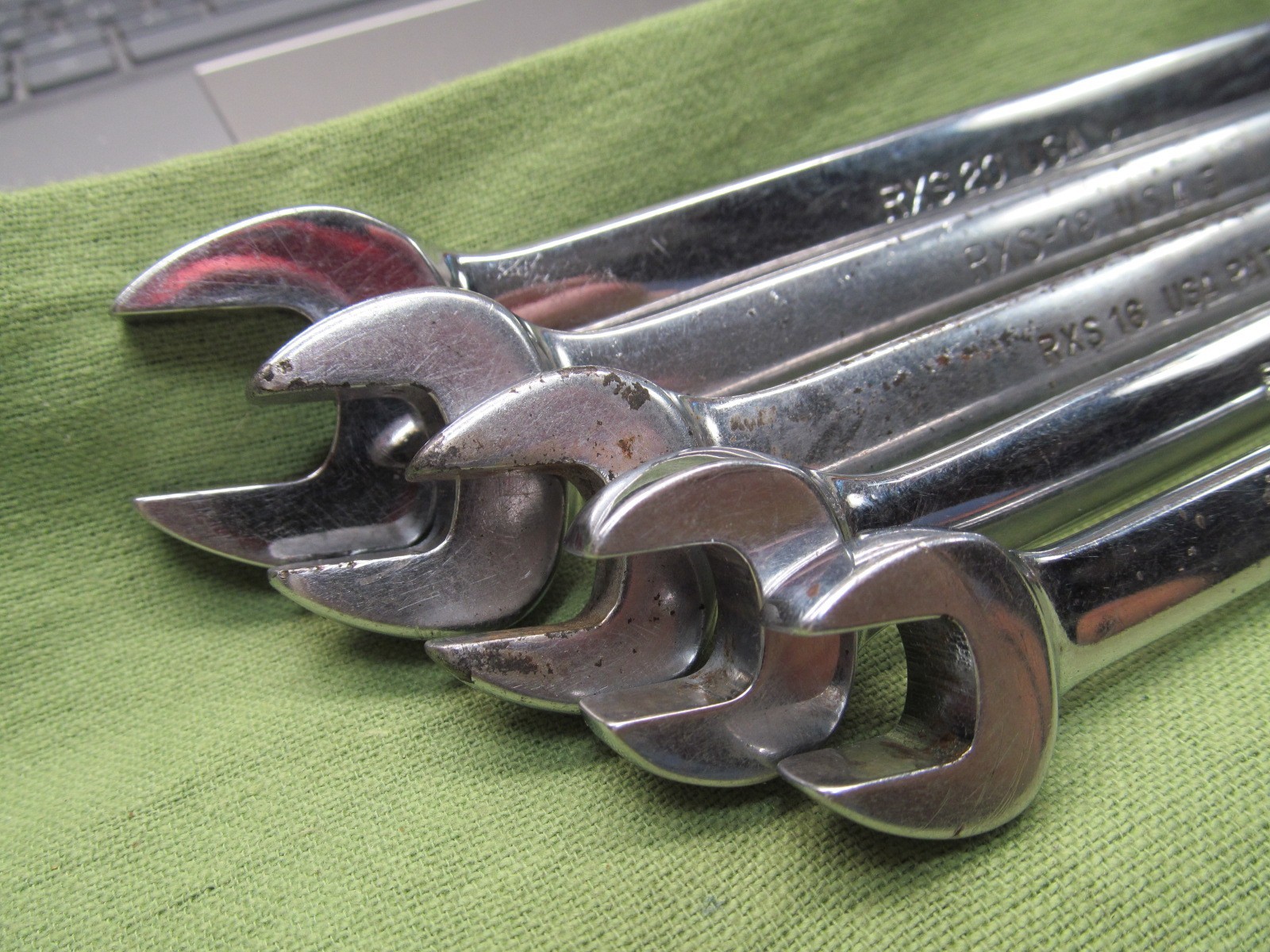 Set of 5 Vtg. Snap-on Underline 6pt Flare / Open End Wrench Set – 3/8″ thru 5/8″