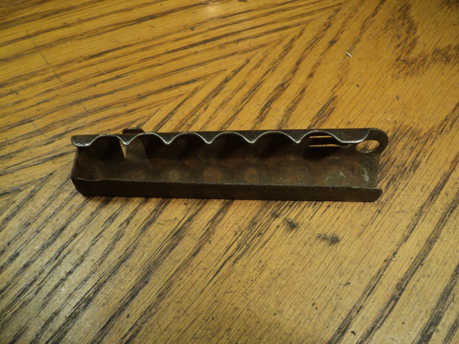 Vintage 8 Pc. Socket Set Tool w/ metal Case 3/16″ To 1/2″ Unbranded