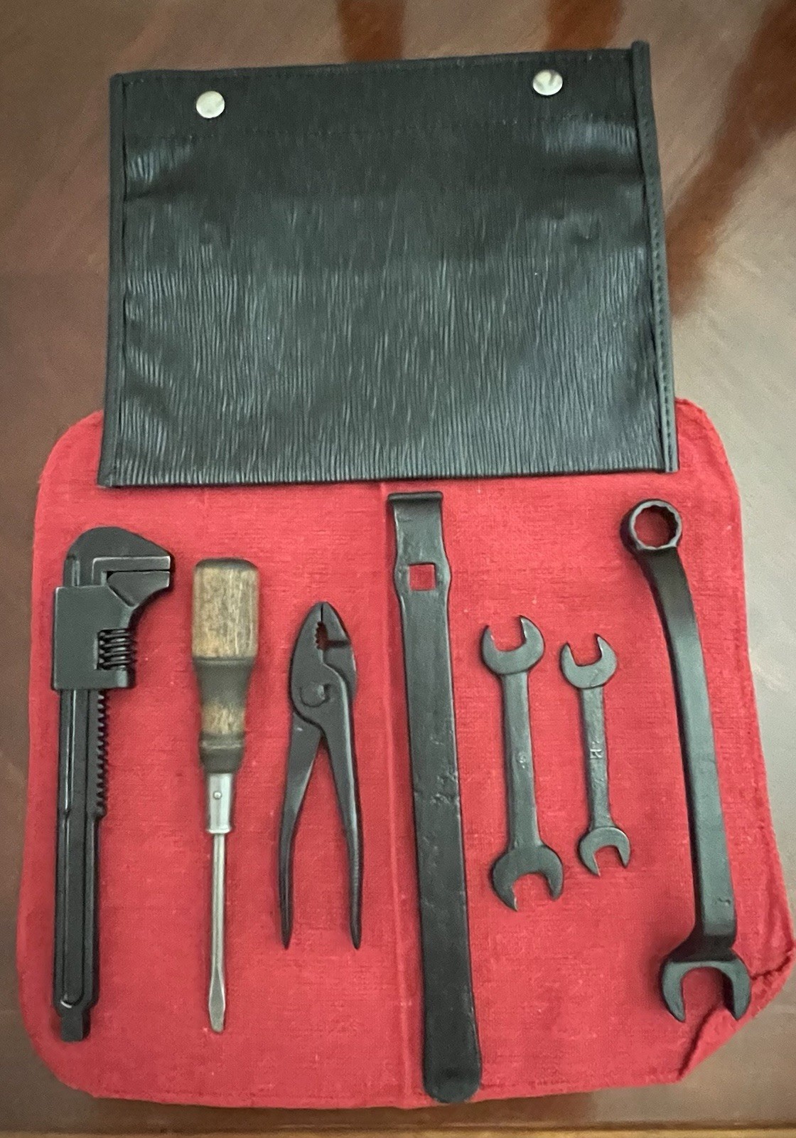 Vintage Ford Tool Kit 01A- 1940 Ford Complete 7 Small Tools and Tool Bag Pouch.