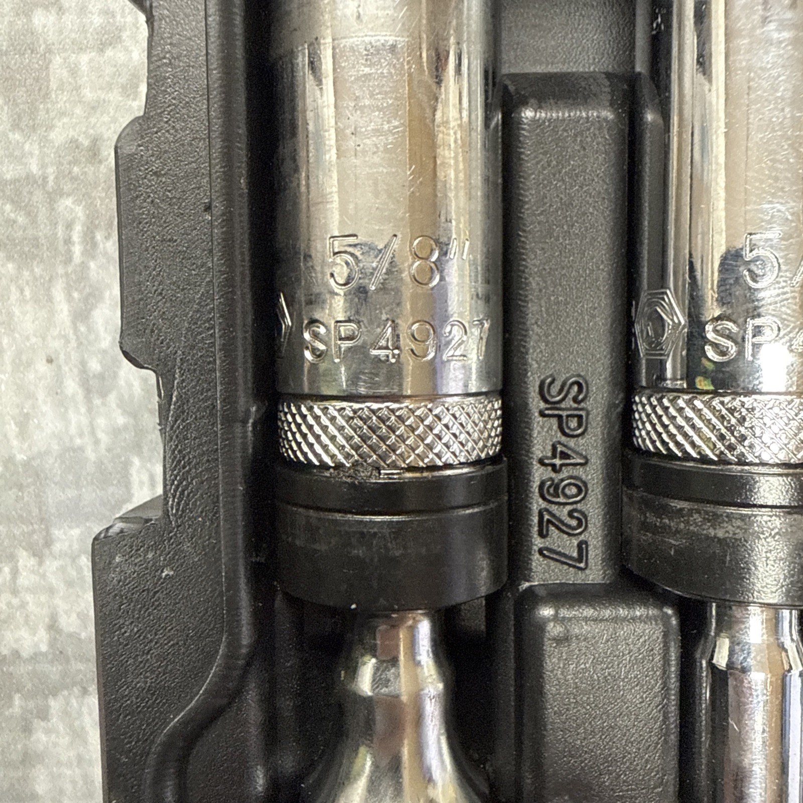 Matco Tools SPK5M Magnetic 5pc Spark Plug Service Set with Case