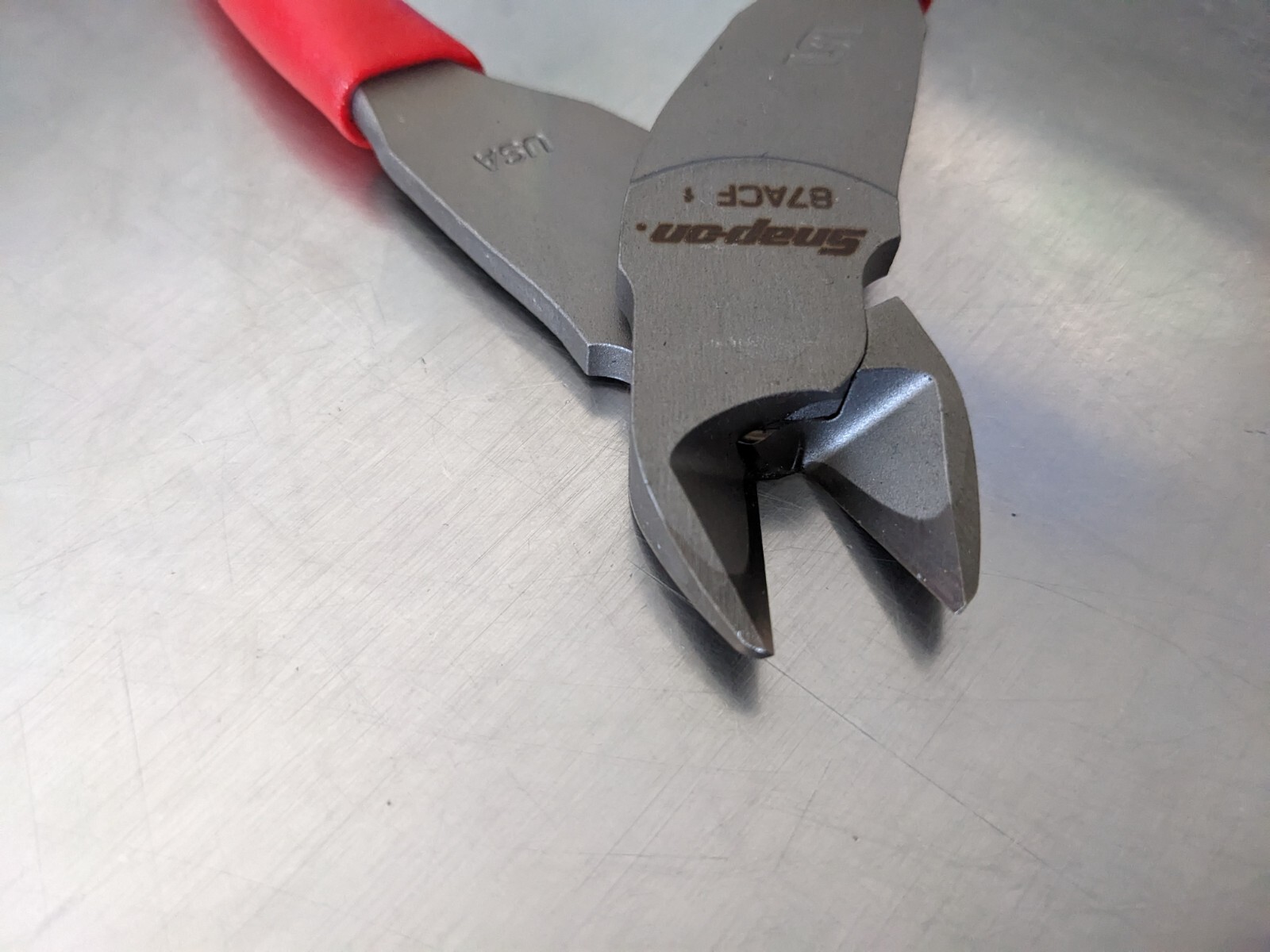 Snap On 7″ Vector Edge Soft Grip Red Handled Diagonal Cutting Pliers 87ACF