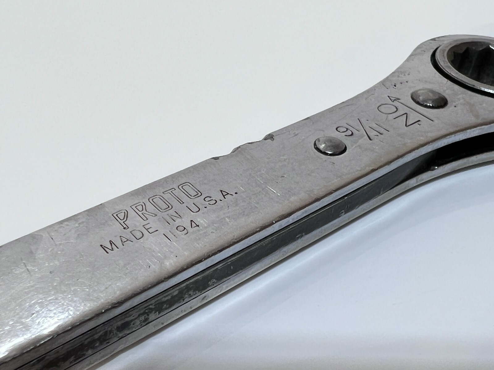 PROTO No. 1194 SAE 5/8″ x 11/16″ Box-End Ratcheting Wrench – 12 Point – USA Made