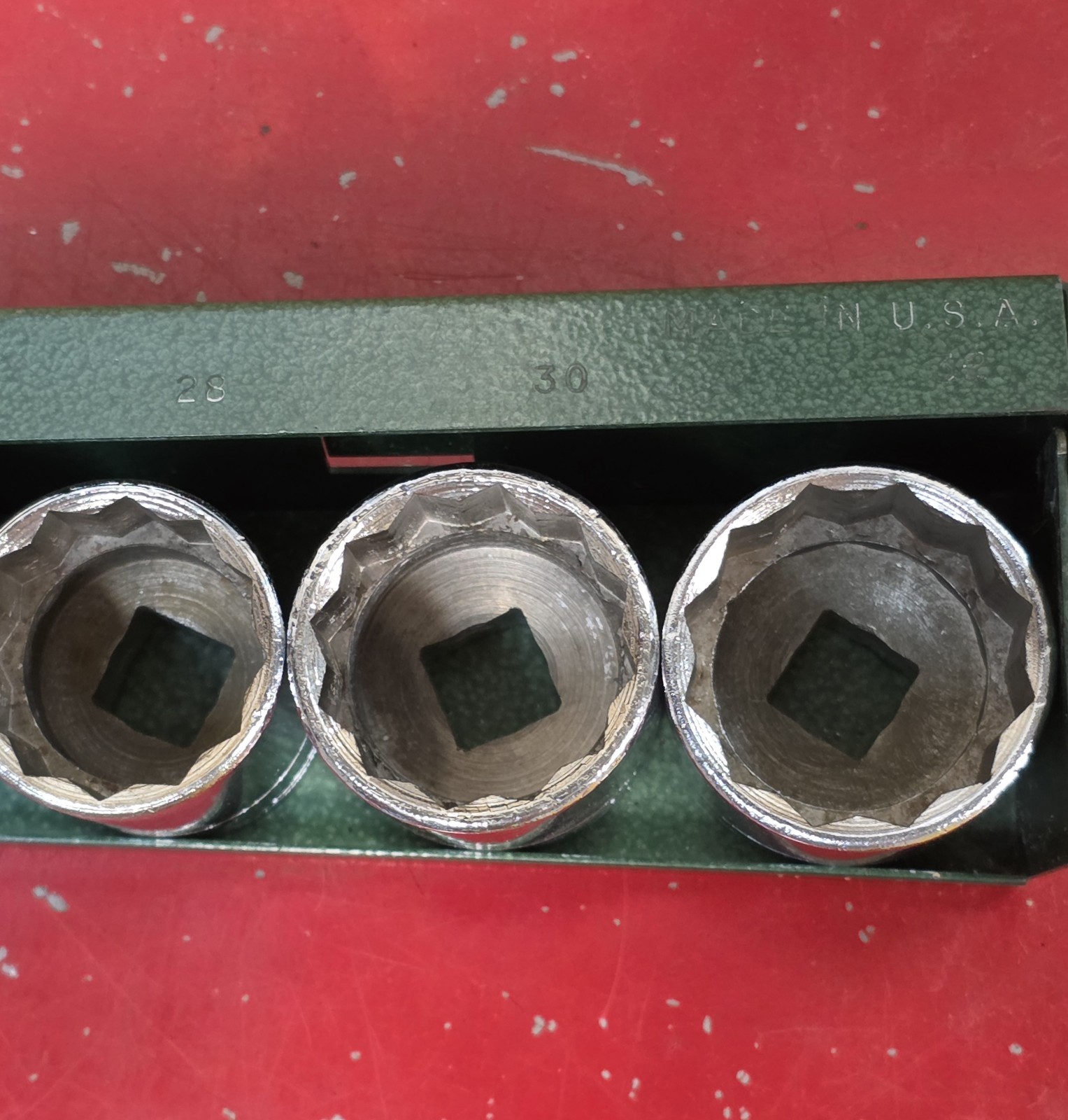 SK Tools 1/2″ Dr 13pc Metric Socket Set 12pt 15-20 22 24 26-28 30 32mm Vintage